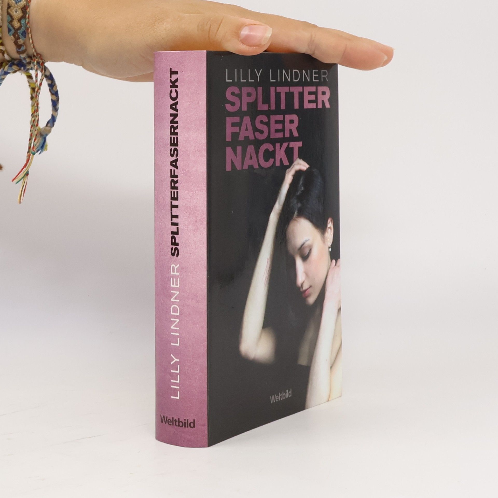 Lilly Lindner Splitterfasernackt