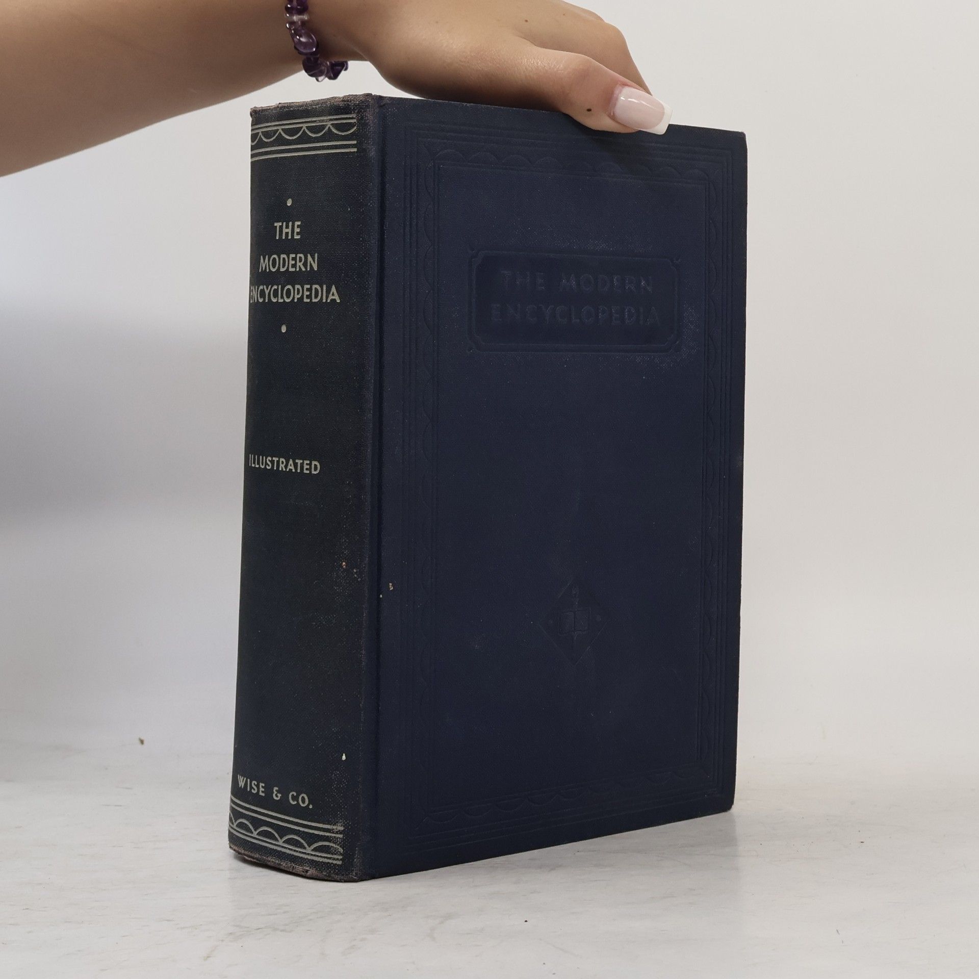 Various authors The Modern Encyclopedia