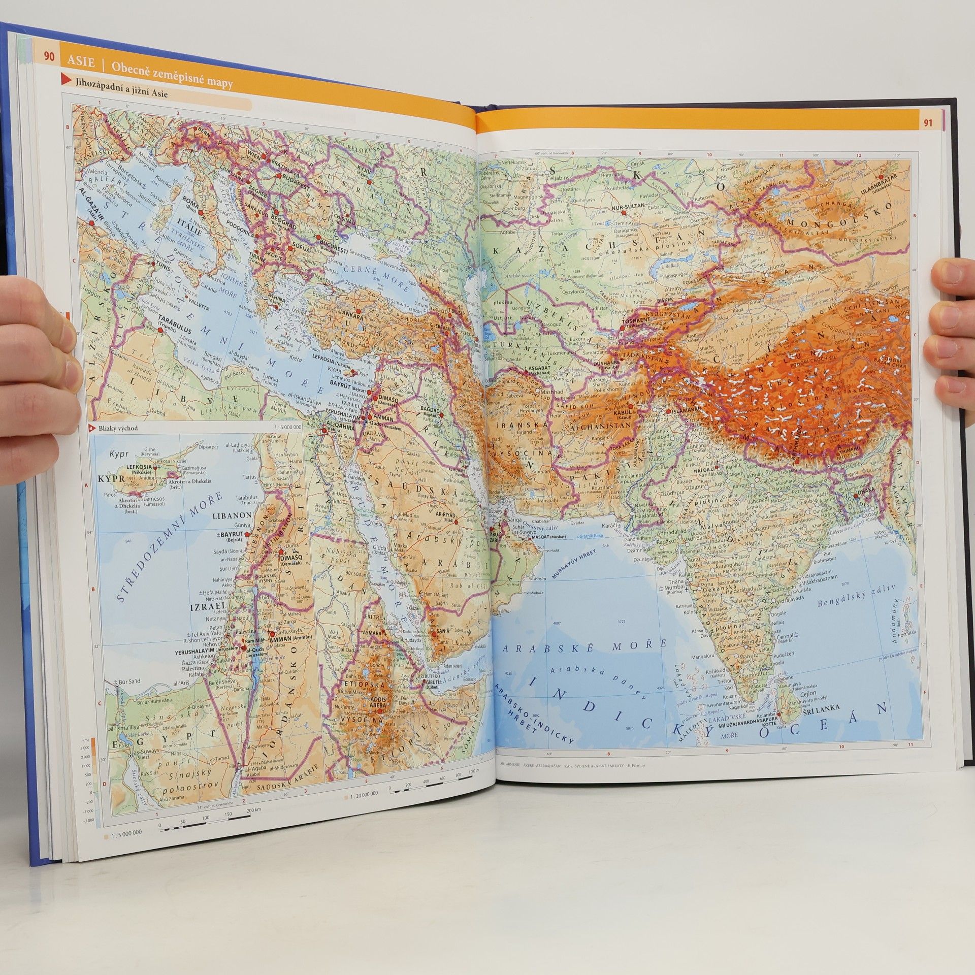 Autorenkollektiv Školní atlas světa