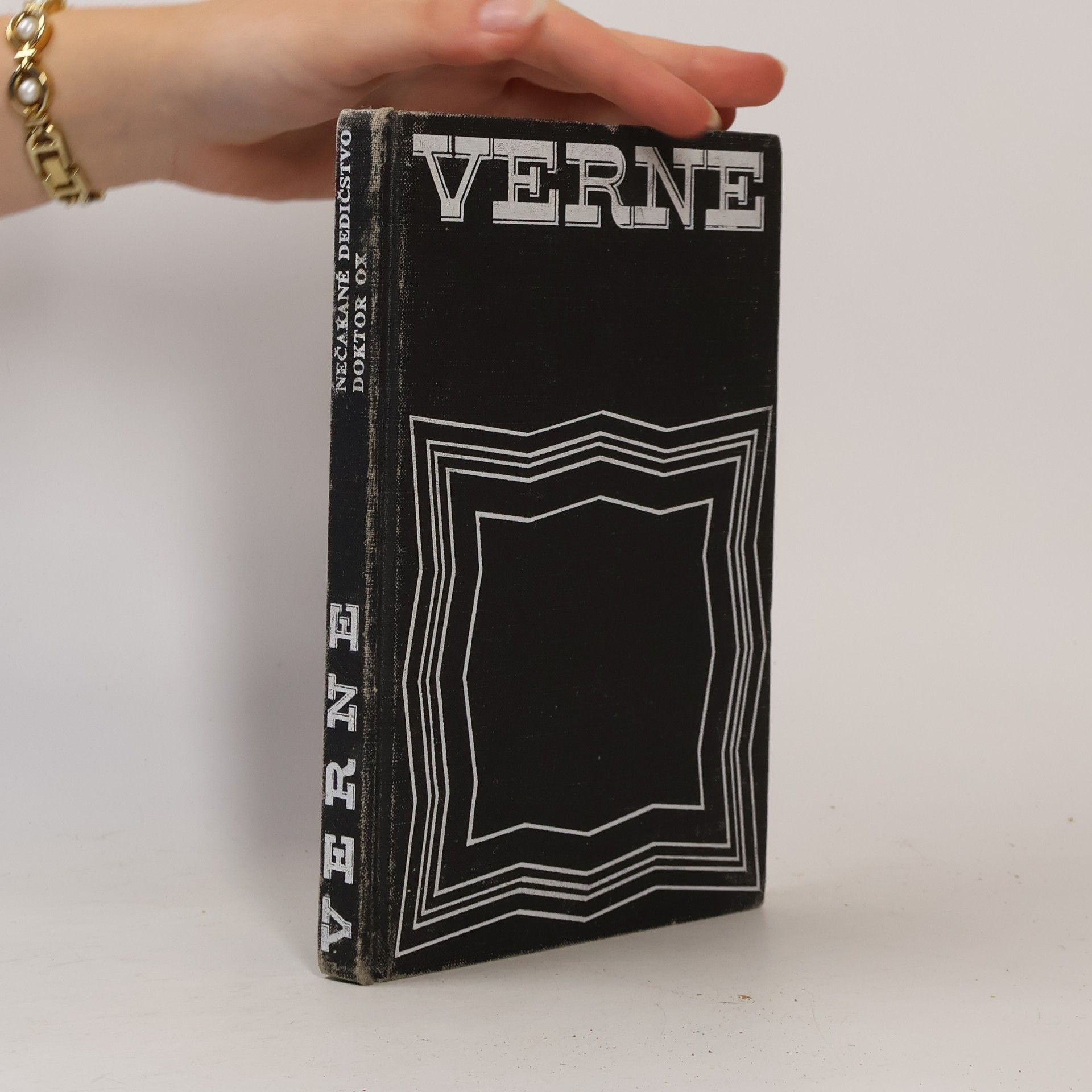 Jules Verne Nečakané dedičstvo. Doktor Ox