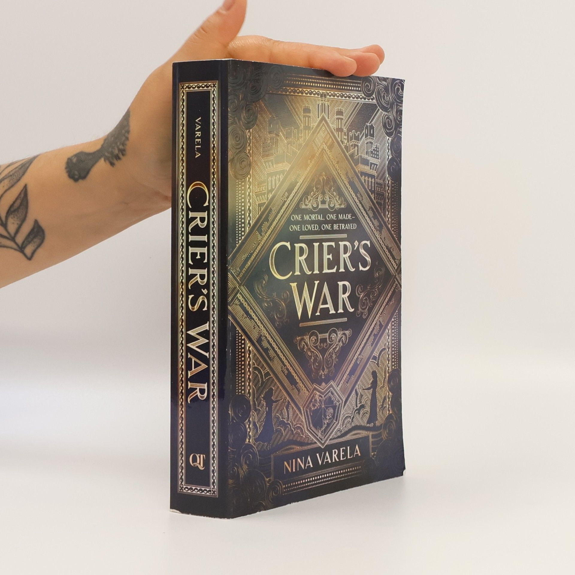 Nina Varela Crier's War