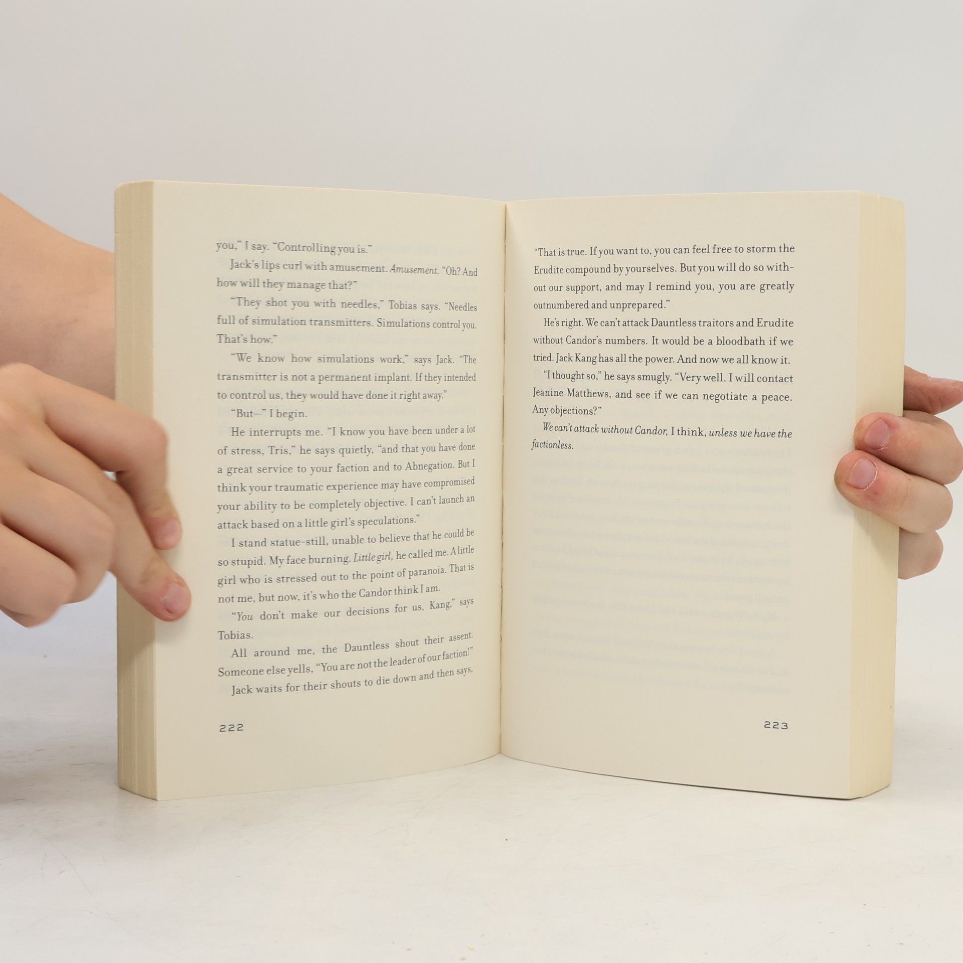 Veronica Roth Insurgent