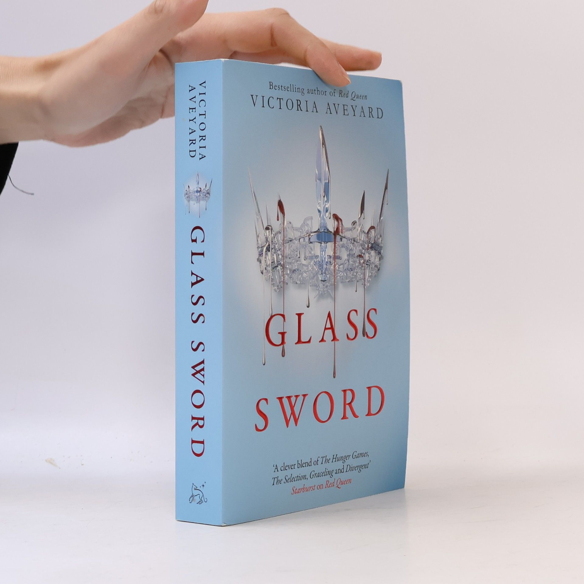 Victoria Aveyard Glass sword