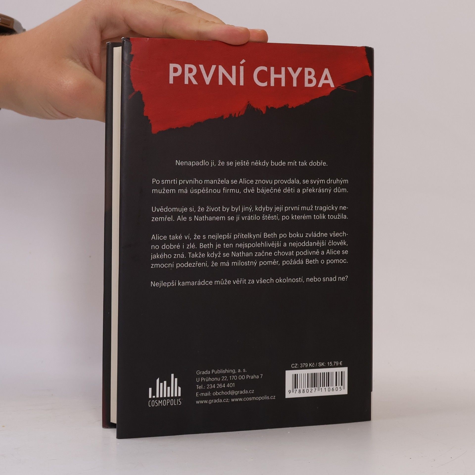 Sandie Jones První chyba : byla zároveň ta poslední...