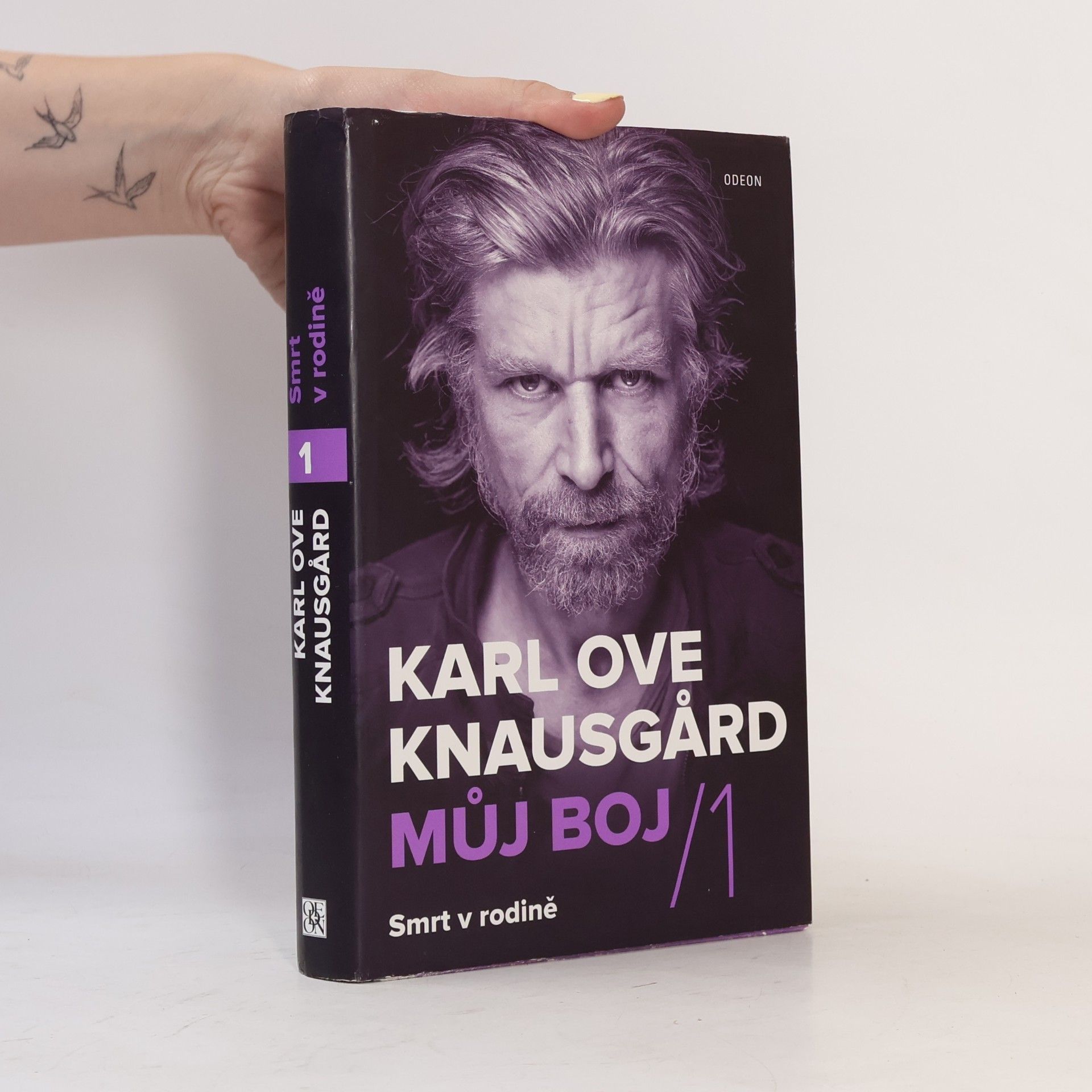 Karl Ove Knausgård Můj boj. 1, Smrt v rodině