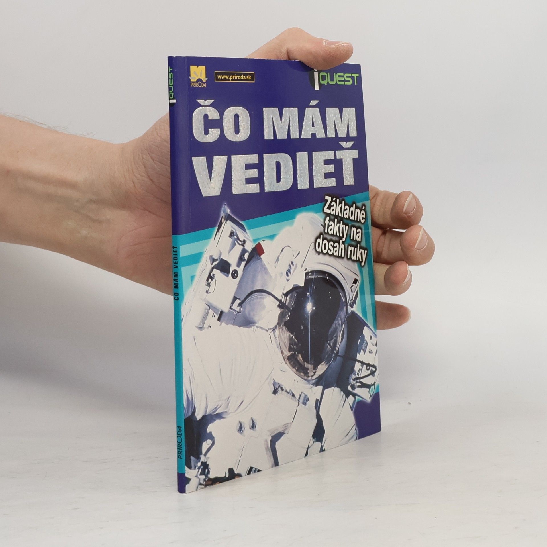 Collectif d'auteurs Čo mám vedieť