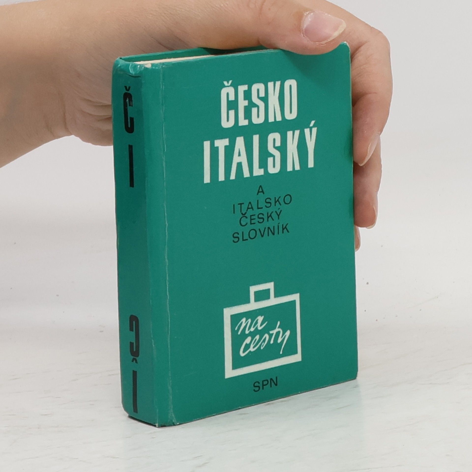 Hana Benešová Česko-italský a italsko-český slovník na cesty