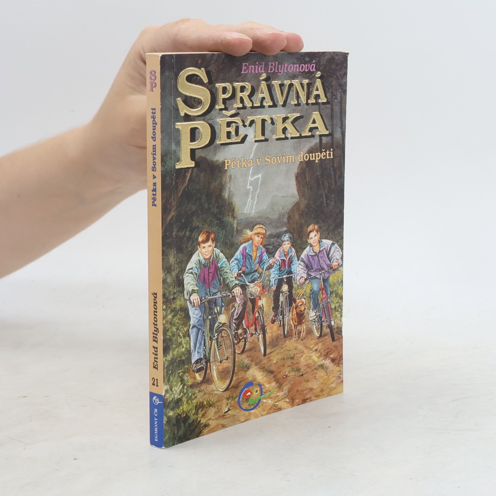 Enid Blyton Správná pětka. Pětka v Sovím doupěti
