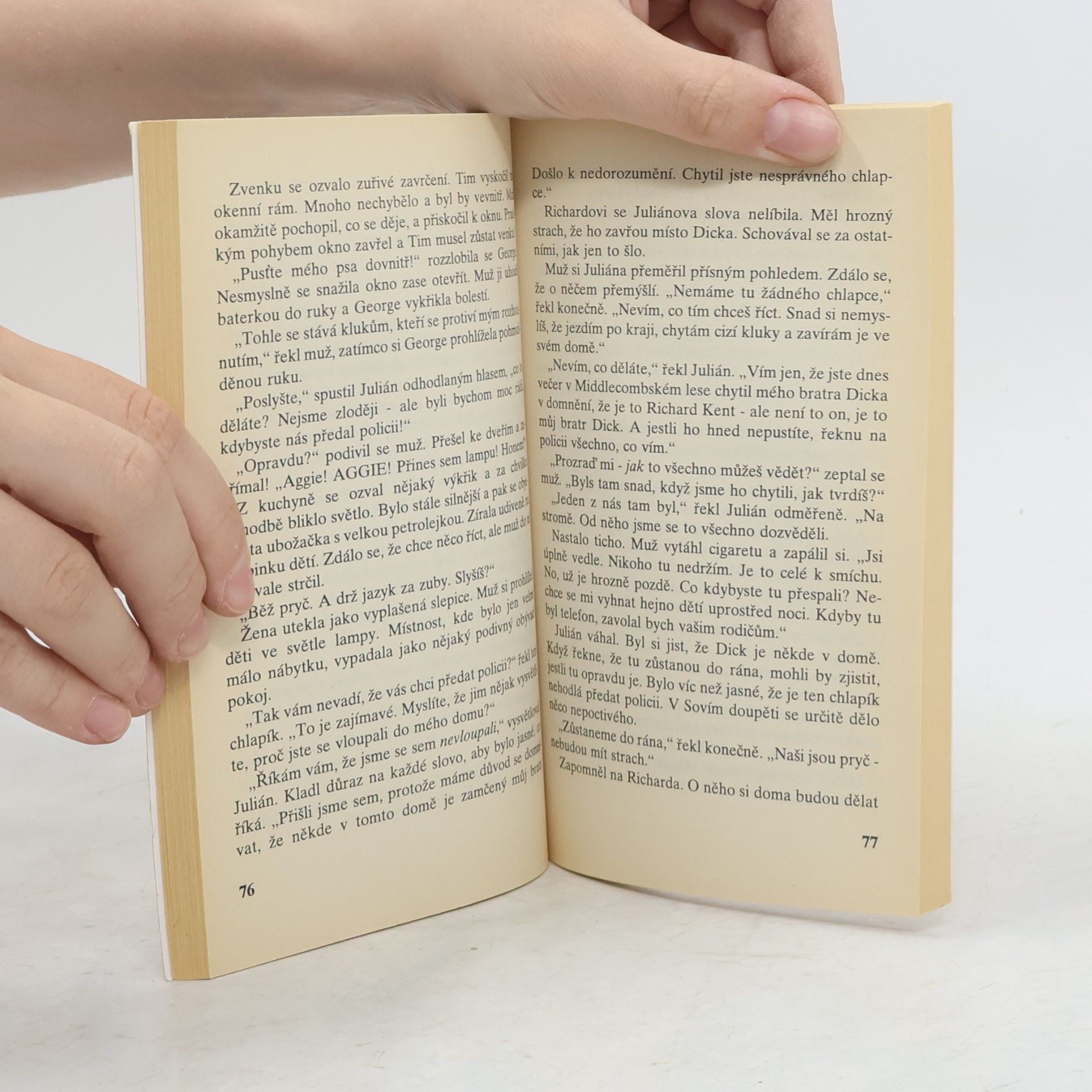 Enid Blyton Správná pětka. Pětka v Sovím doupěti