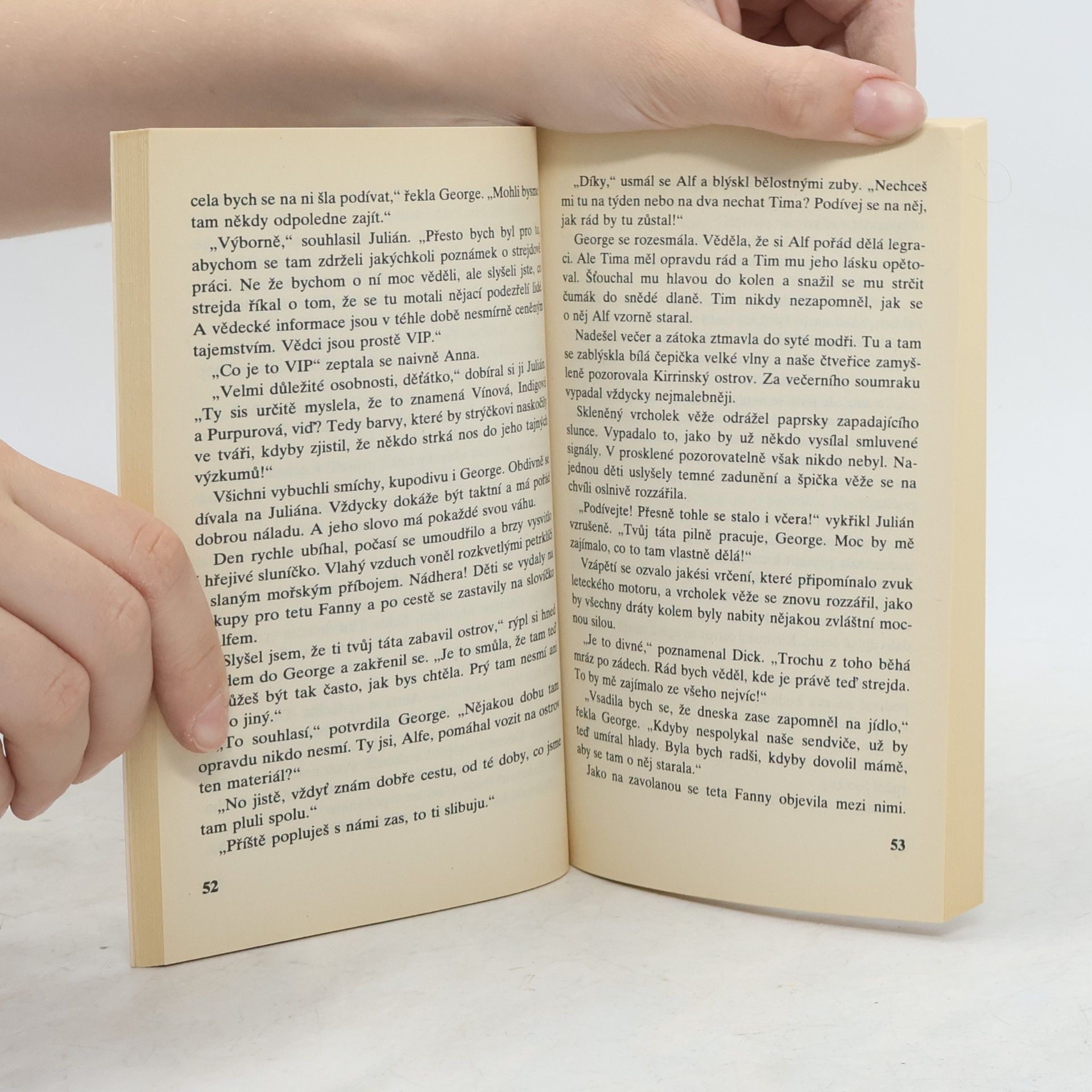 Enid Blyton Správná pětka. Pětka znovu na ostrově