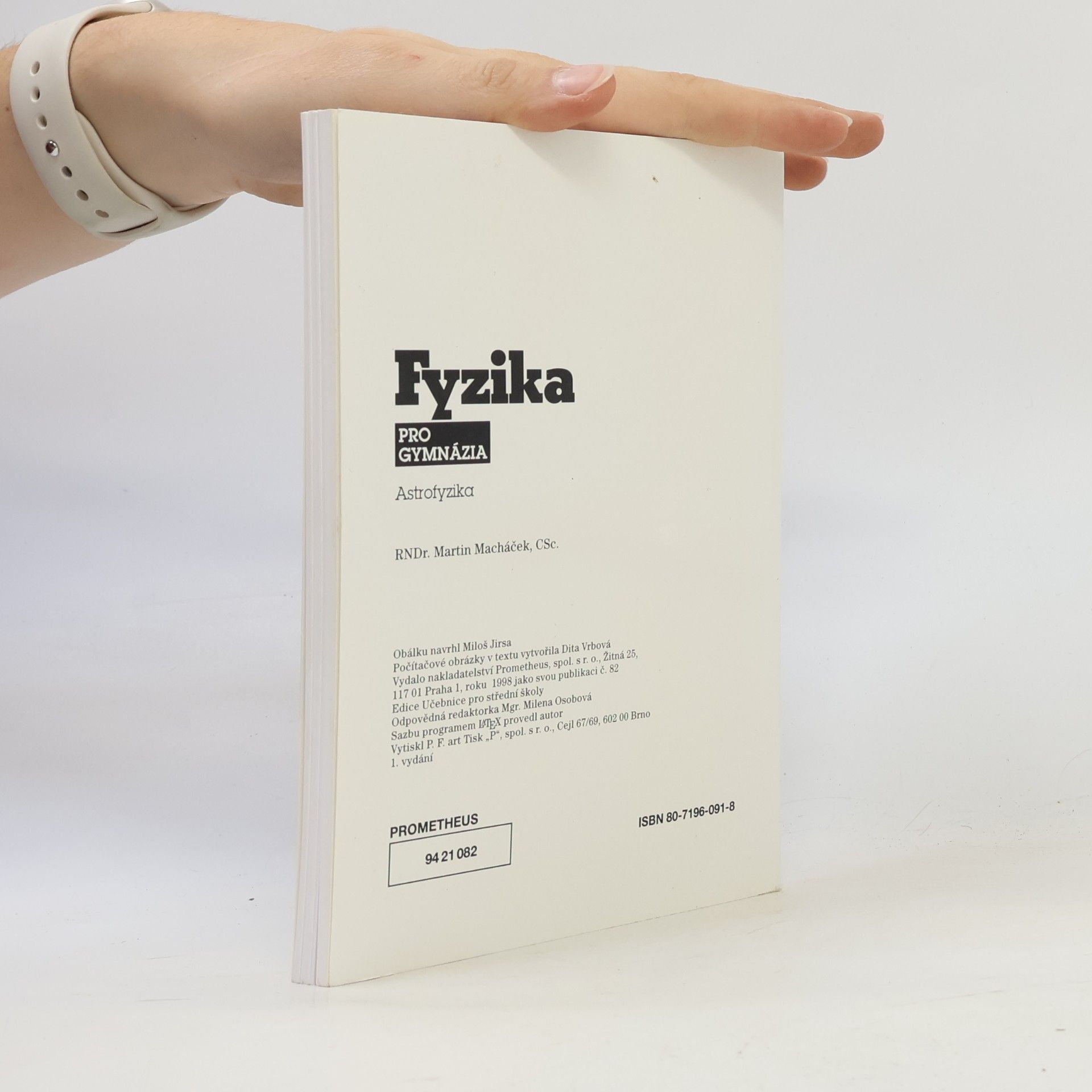 Martin Macháček Fyzika pro gymnázia: Astrofyzika