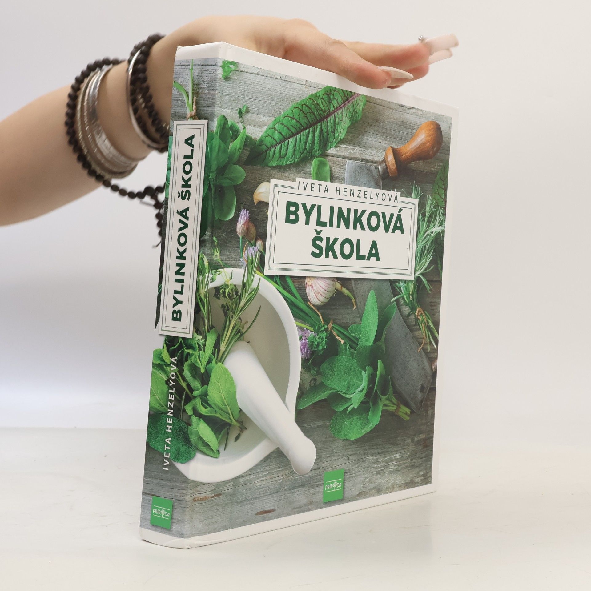 Iveta Henzelyová Bylinková škola