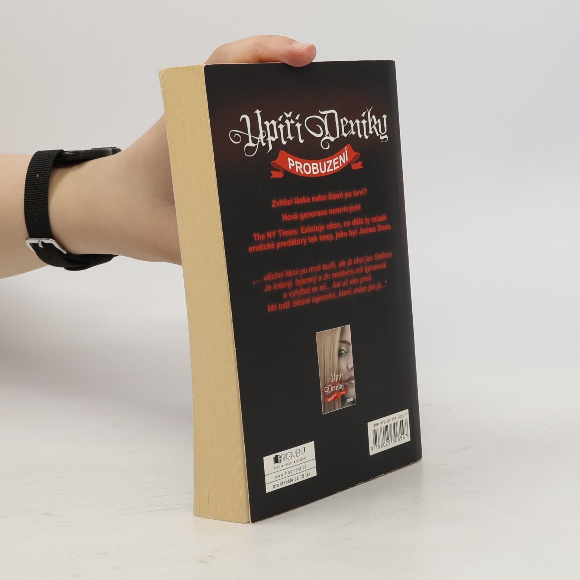 L. J. Smithová  Upíří deníky. Probuzení