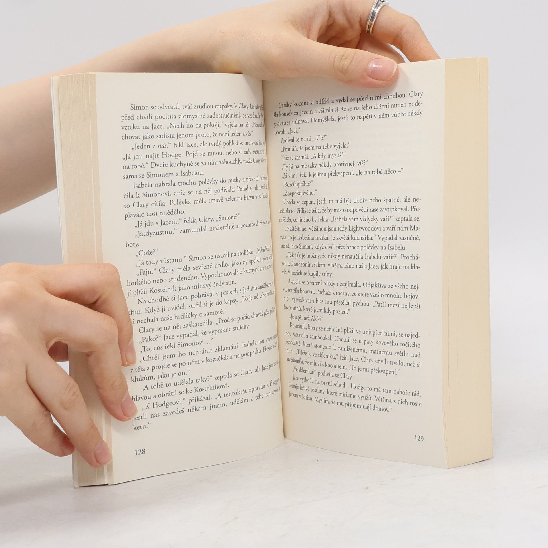 Cassandra Clare Nástroje smrti 1: Město z kostí