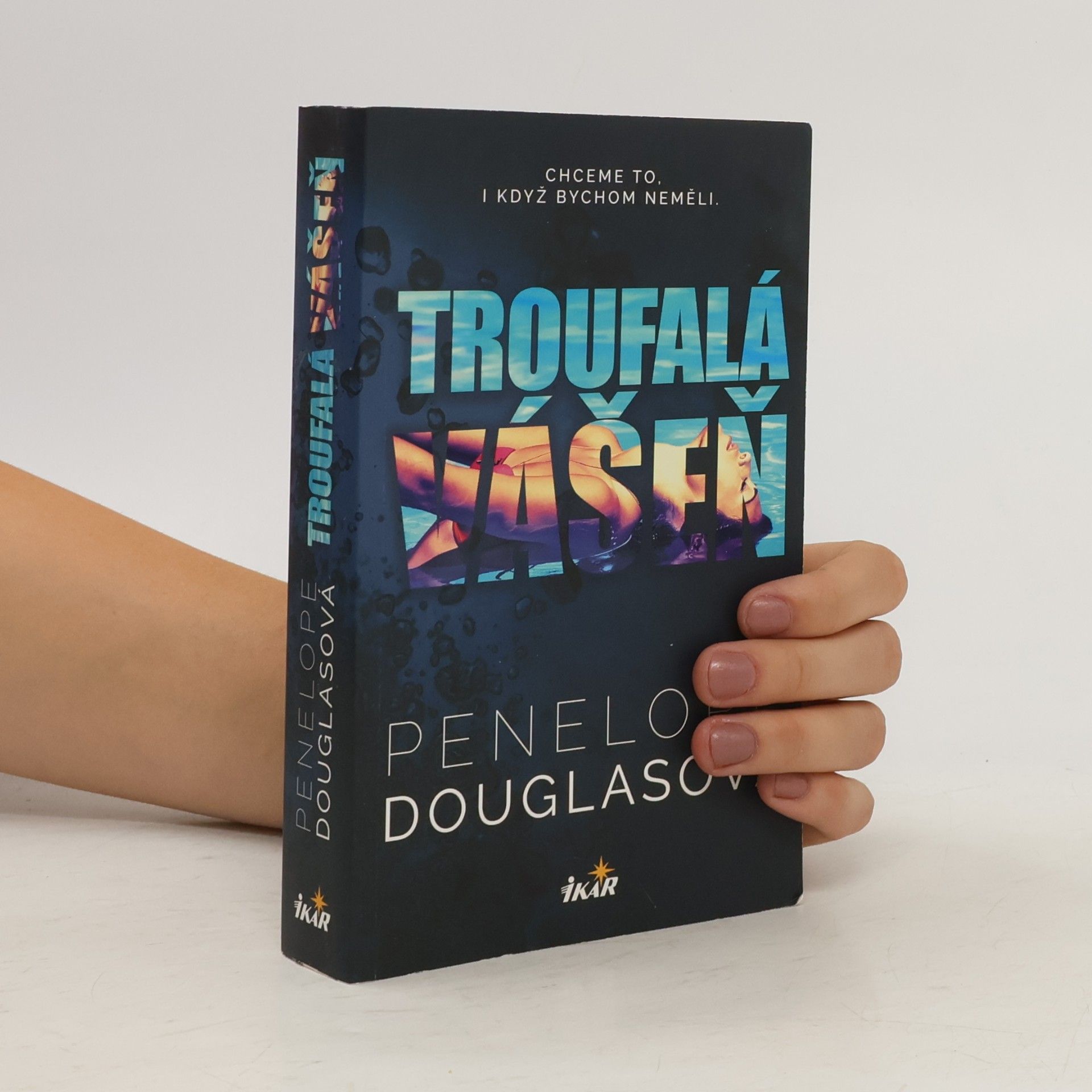 Penelope Douglas Troufalá vášeň