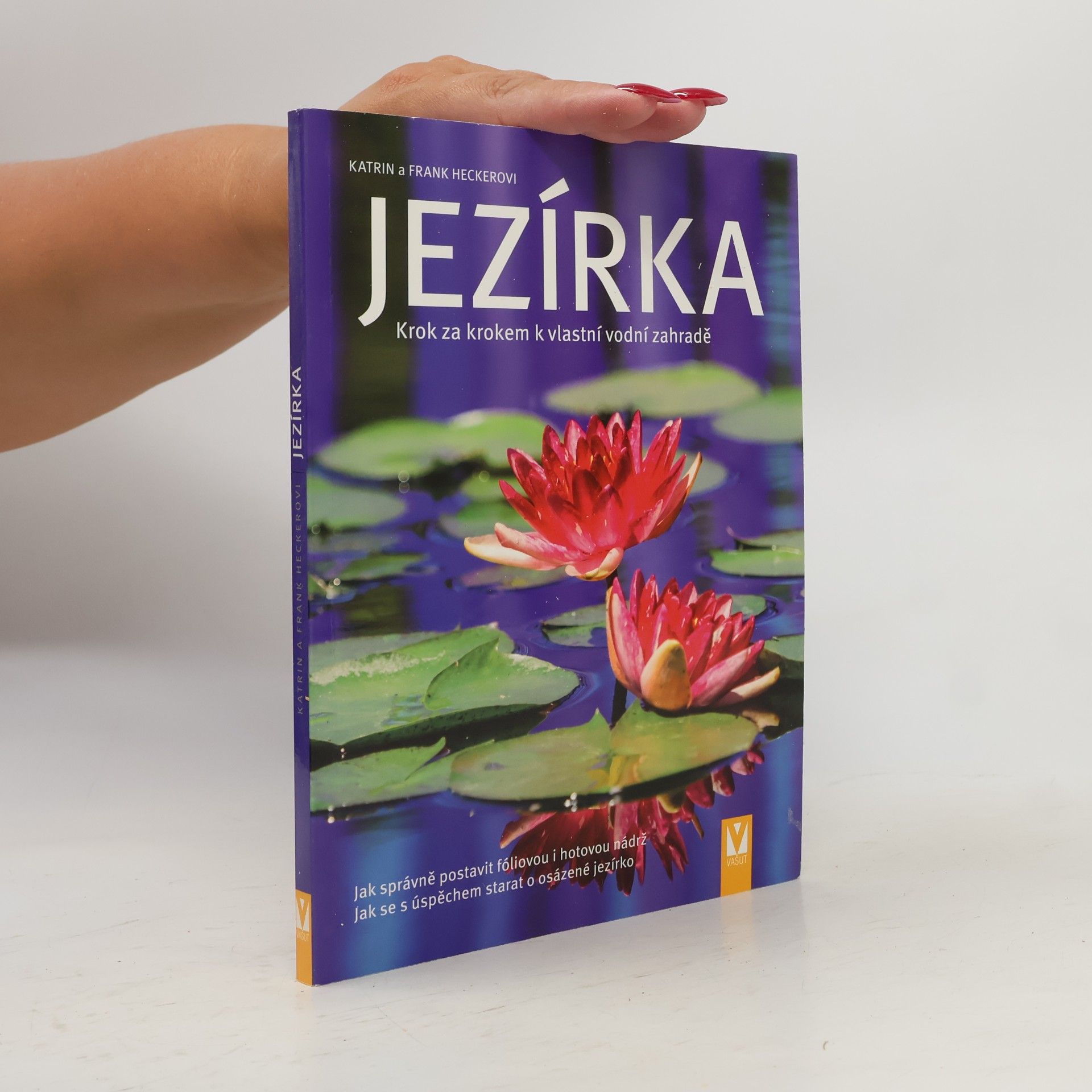 Katrin Hecker Jezírka