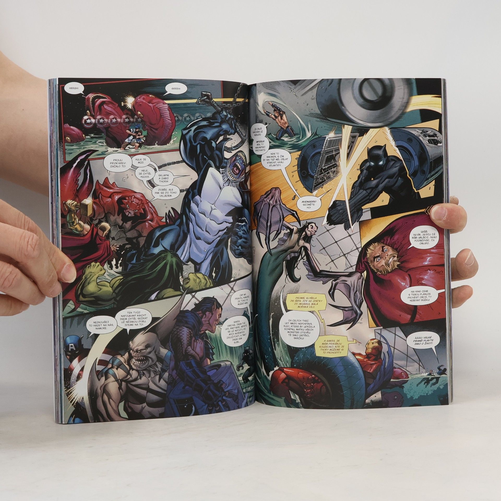 Jason Aaron Avengers. Světové turné