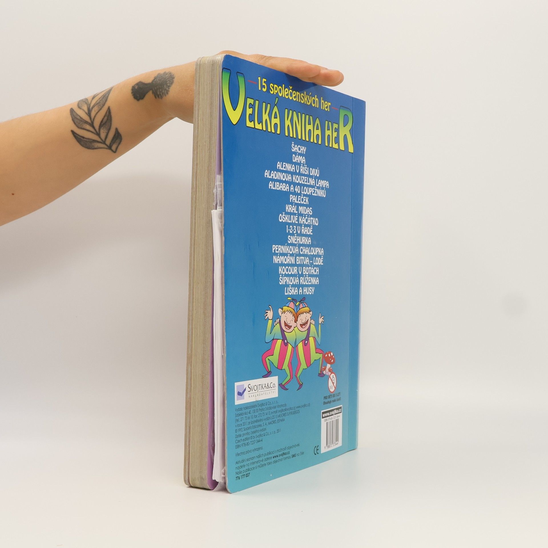 Autorenkollektiv Velká kniha her. 15 společenských her