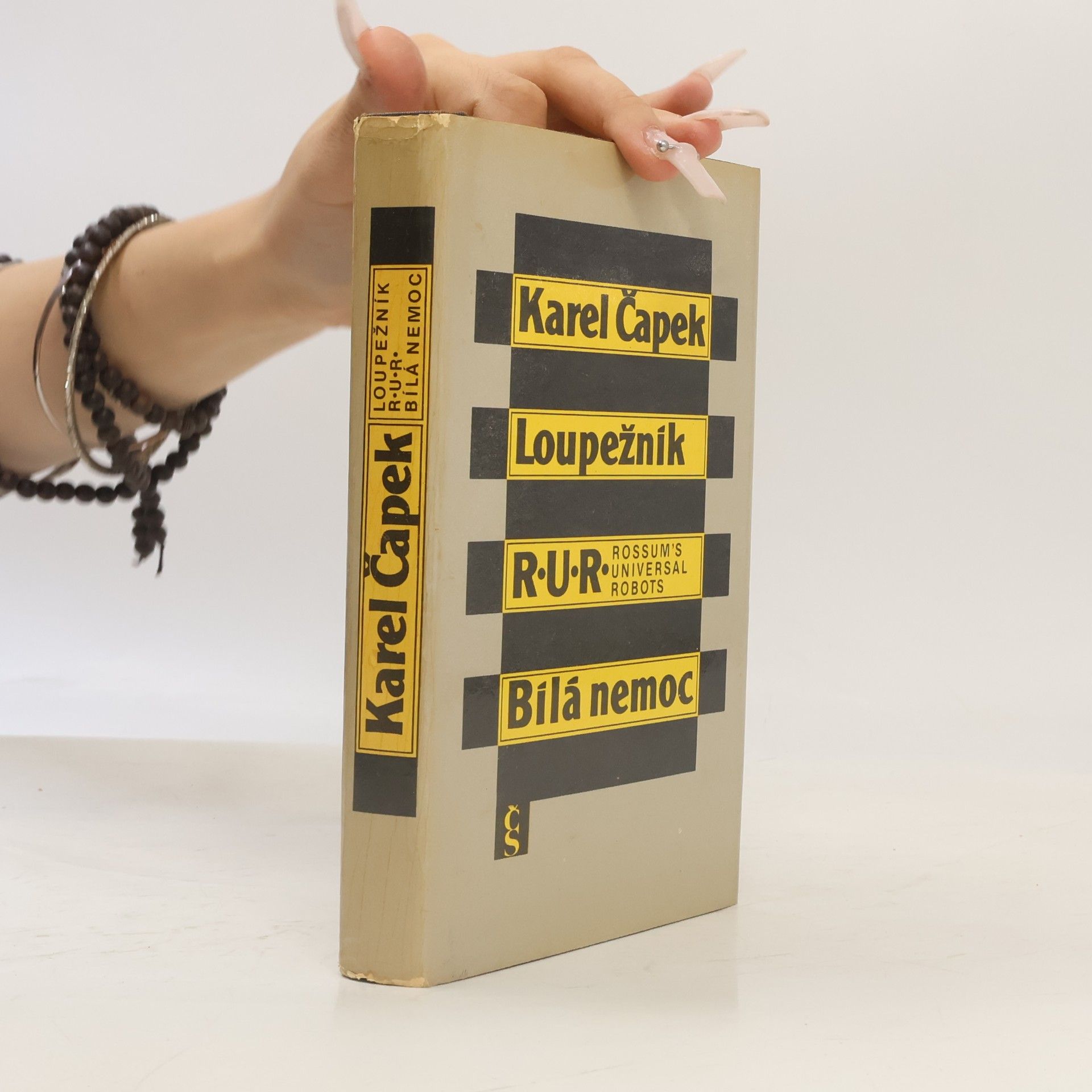Karel Čapek Loupežník. R.U.R. Bílá nemoc