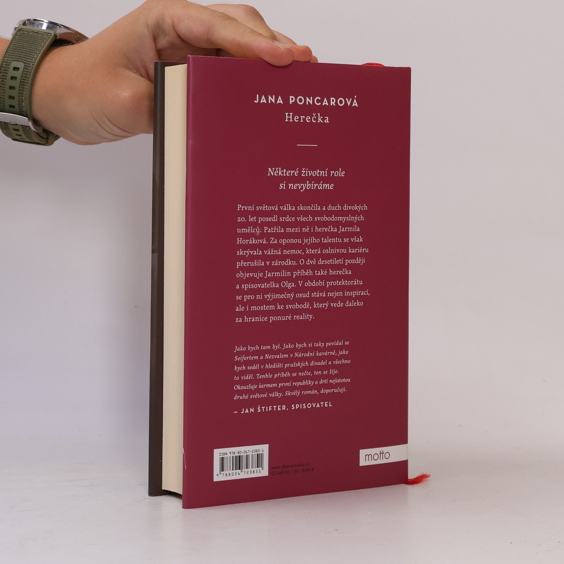 Jana Poncarová Herečka : múza první republiky