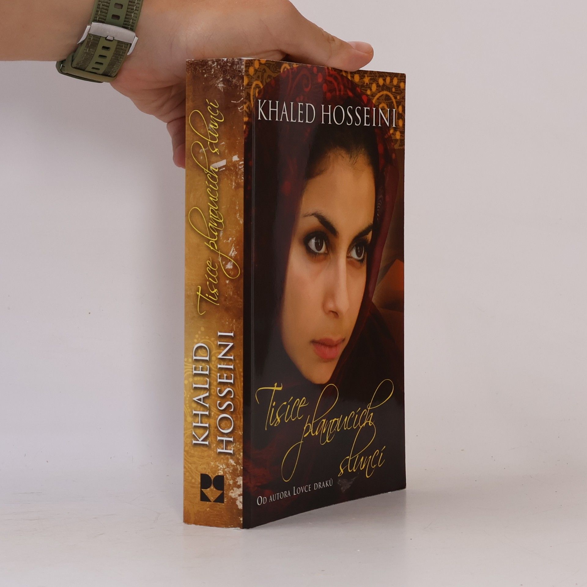 Khaled Hosseini Tisíce planoucích sluncí