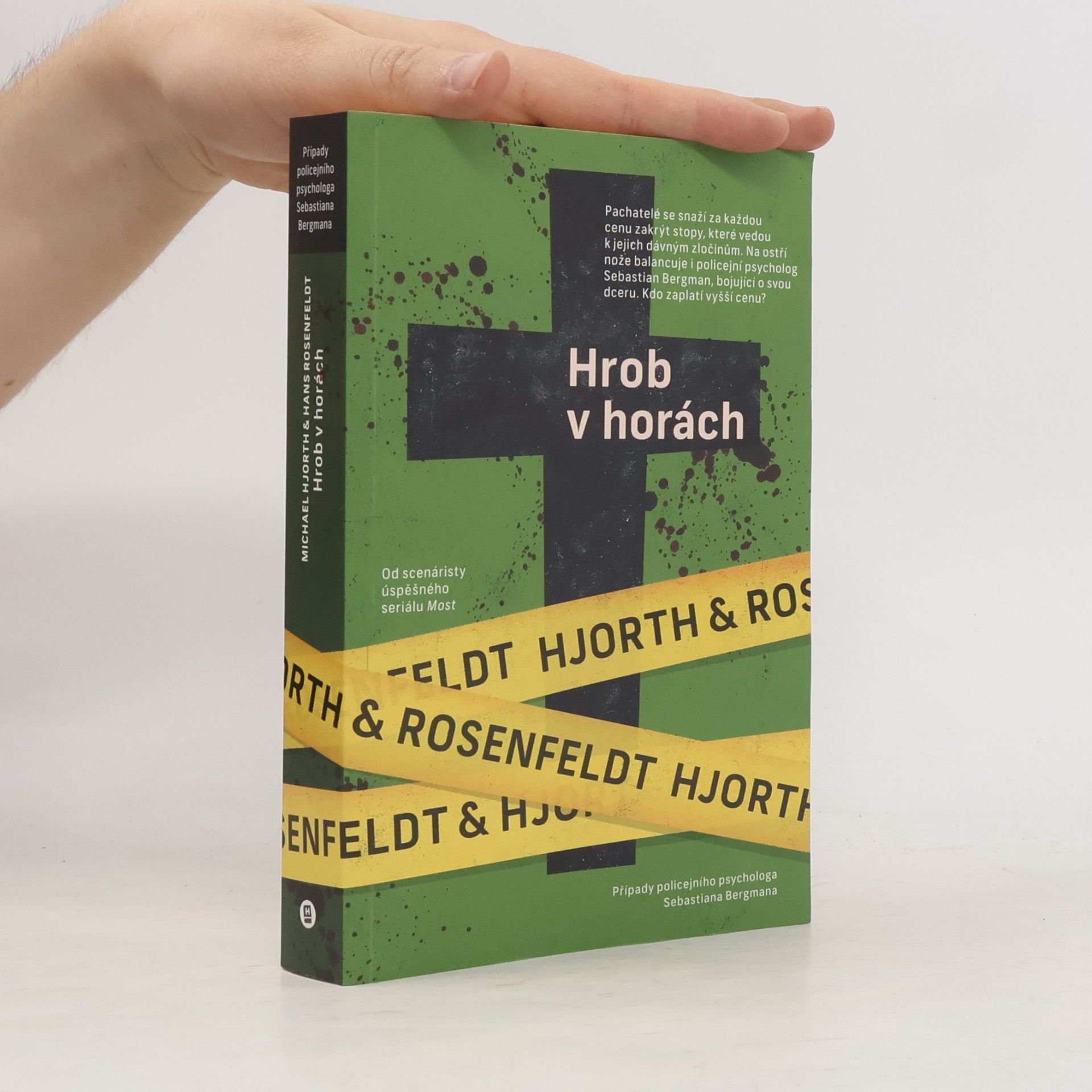 Hrob v horách