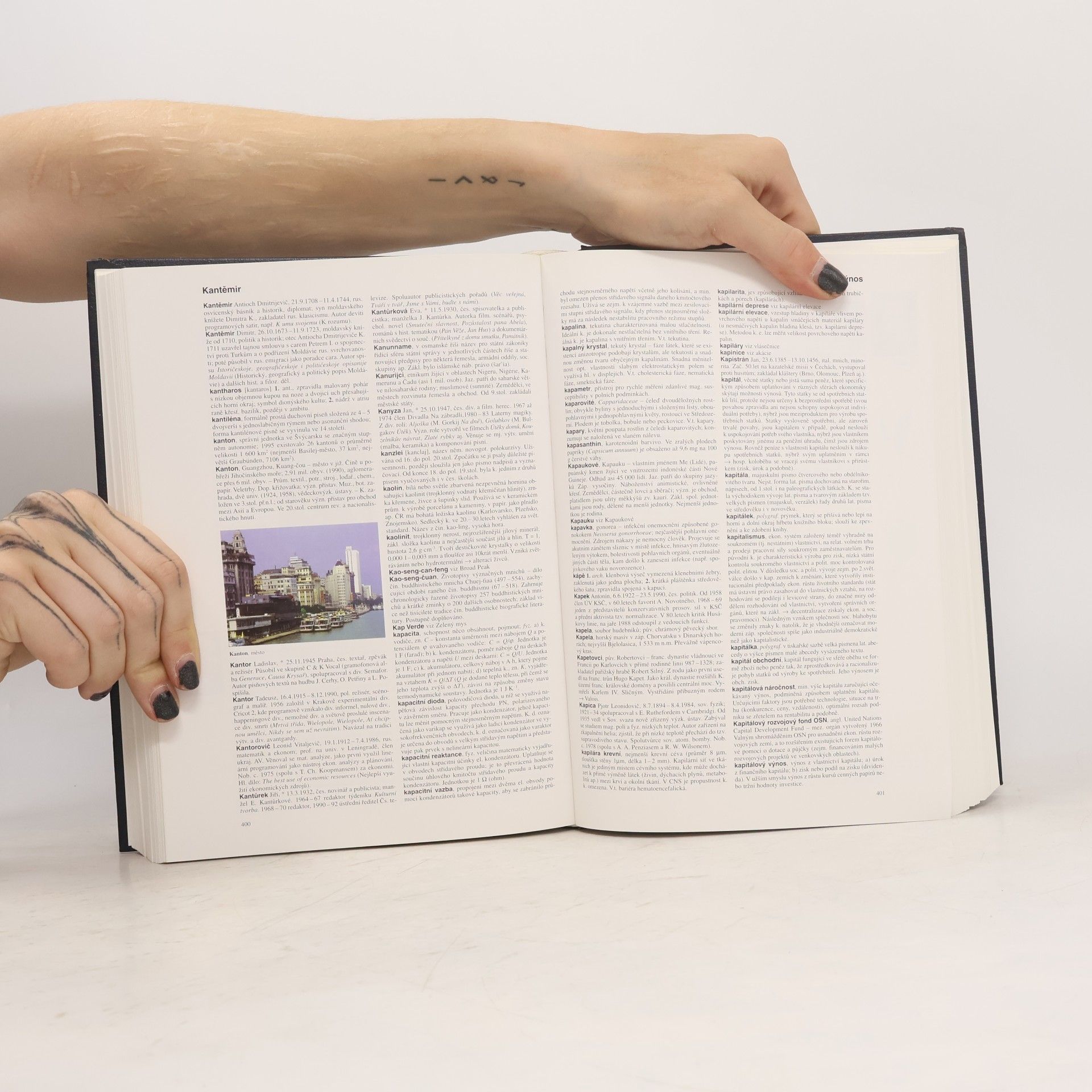 Autorenkollektiv Všeobecná encyklopedie ve čtyřech svazcích 2. g-l