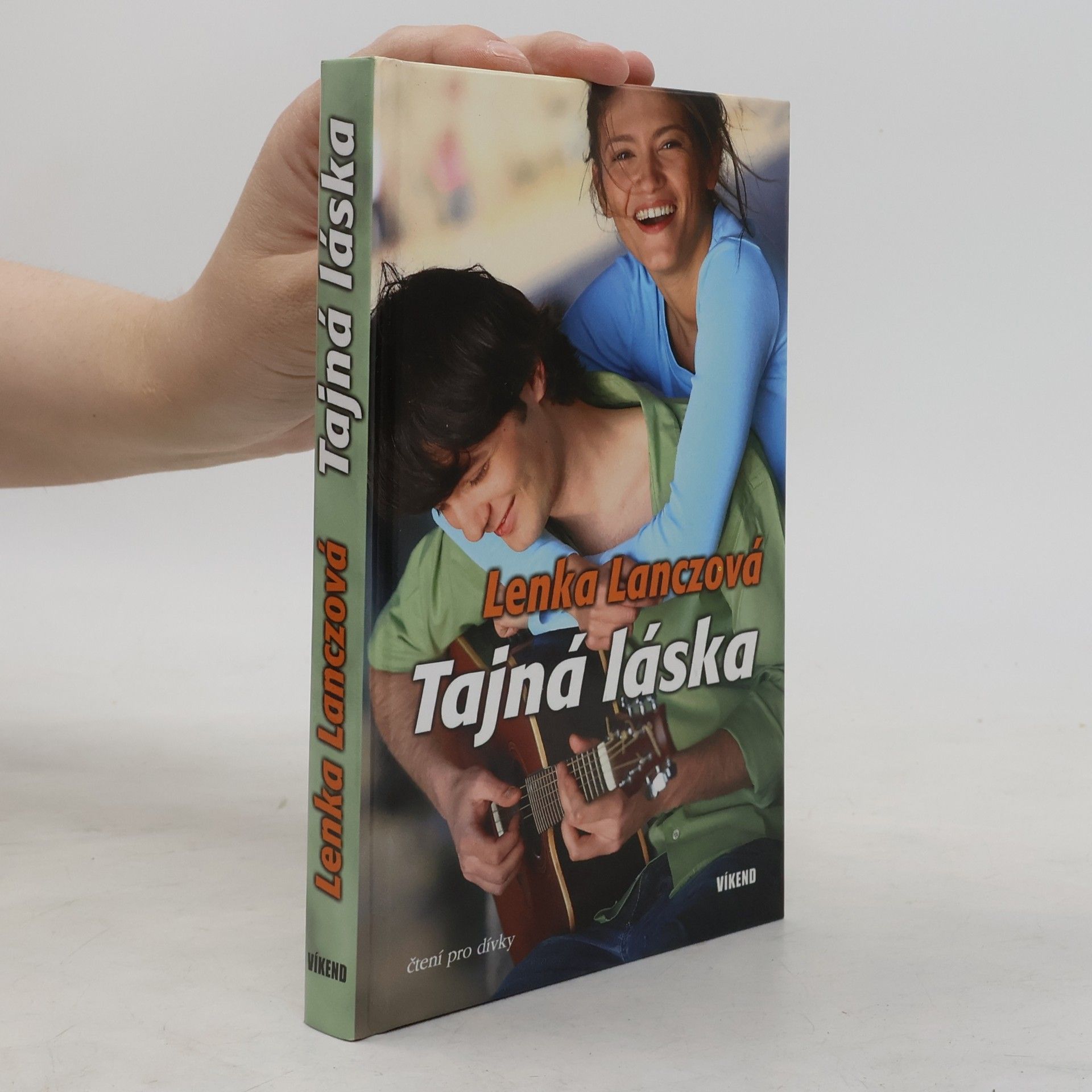 Lenka Lanczová Tajná láska
