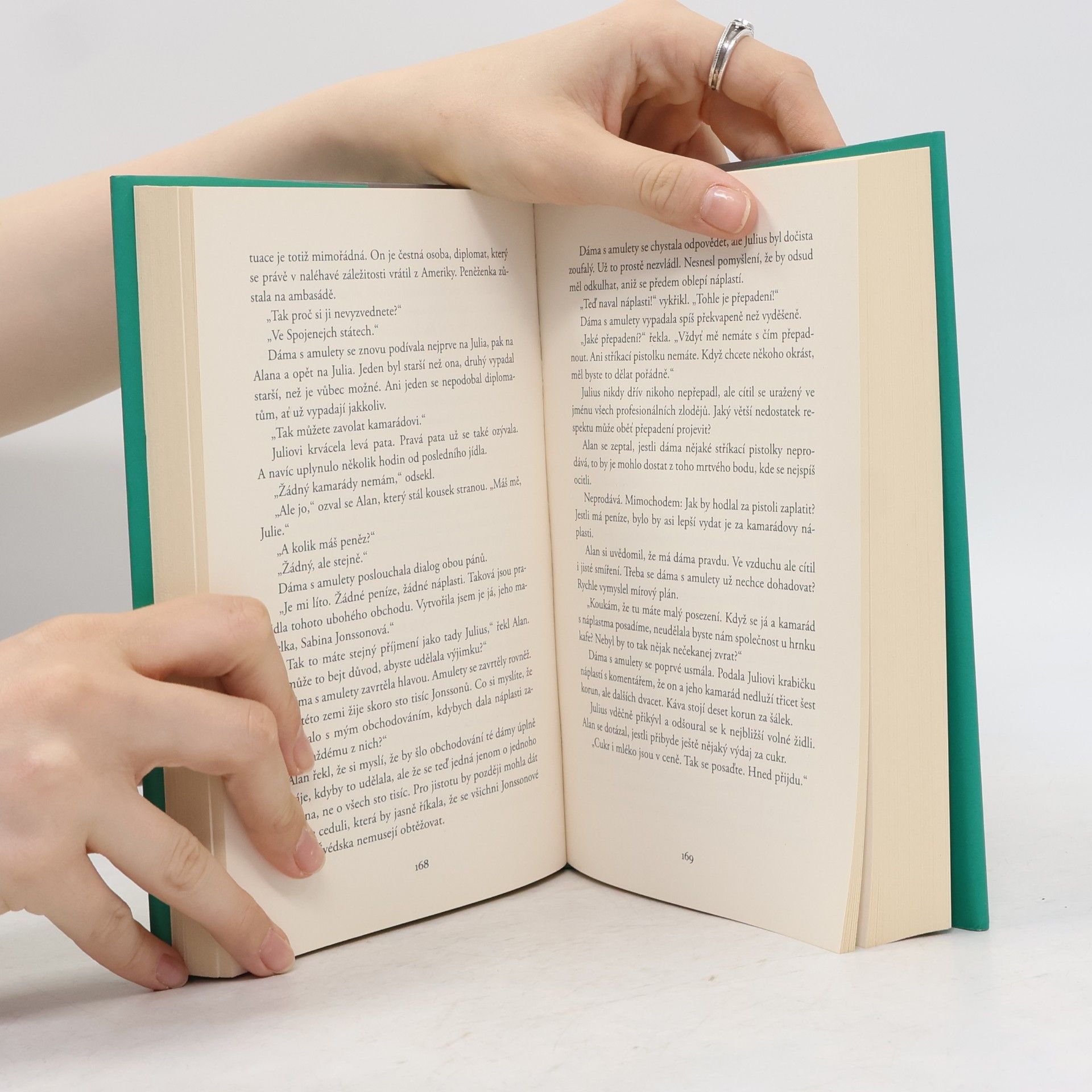Jonas Jonasson Stojednaletý stařík, který se vrátil, aby zachránil svět