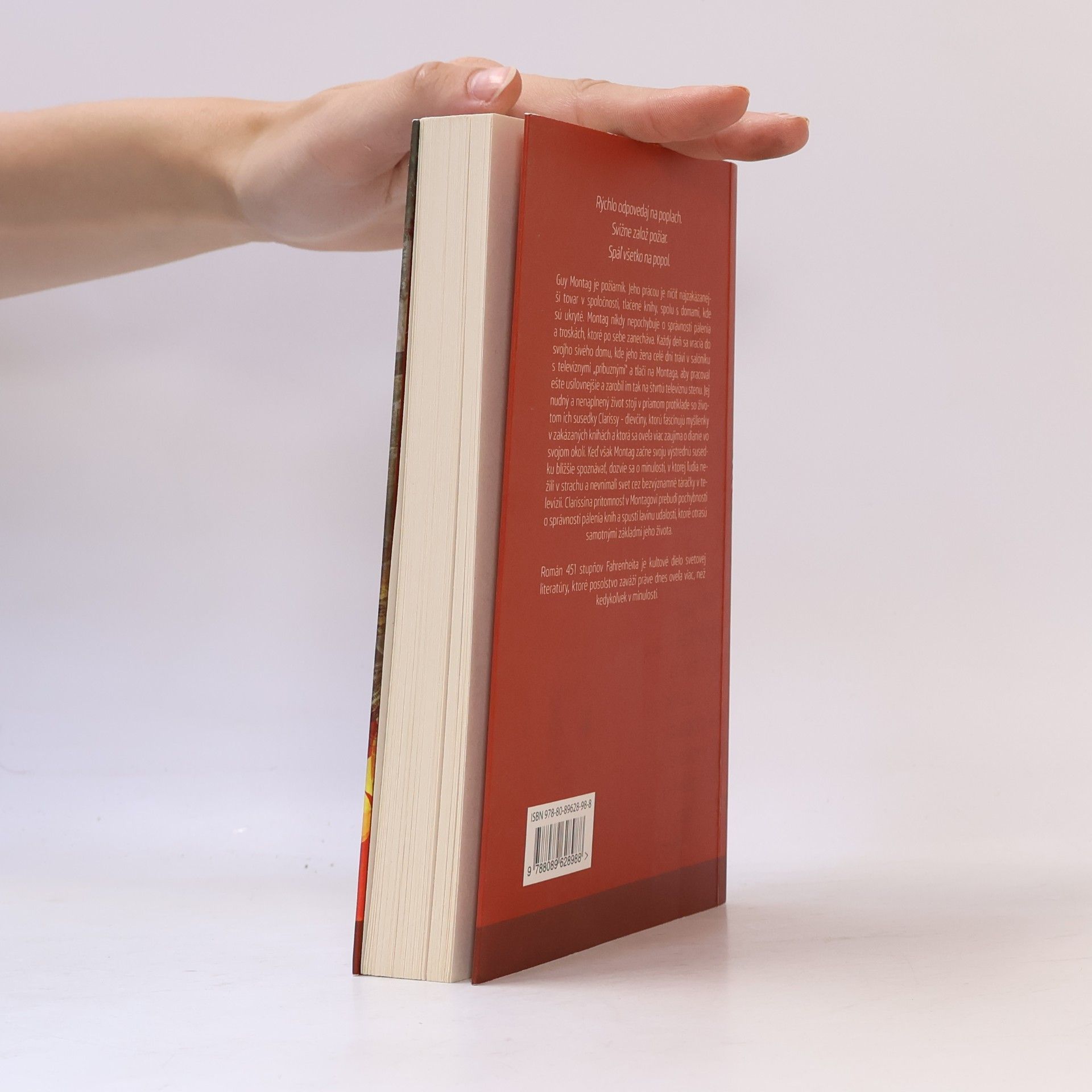 Ray Bradbury 451 stupňov Fahrenheita