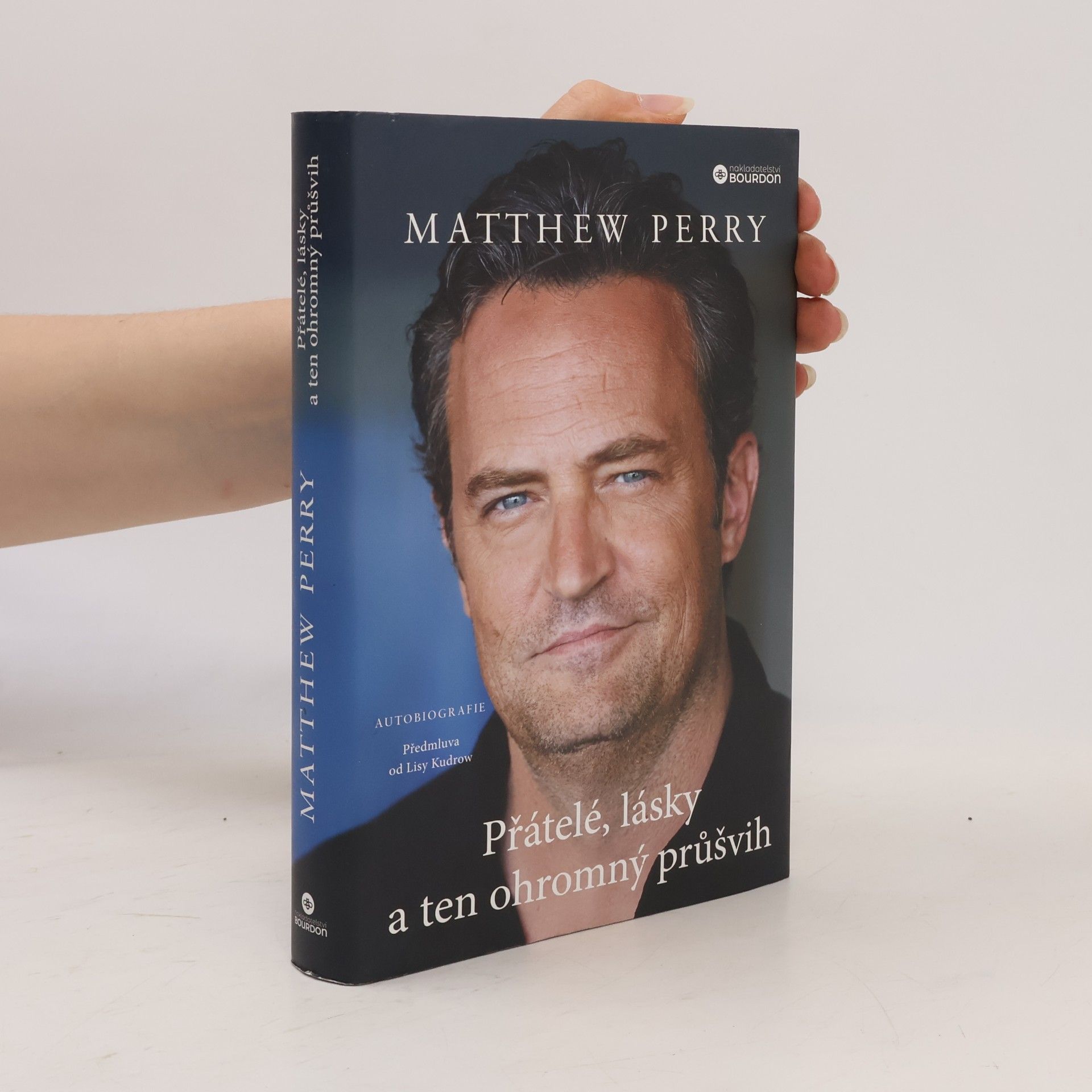 Matthew Perry Přátelé, lásky a ten ohromný průšvih