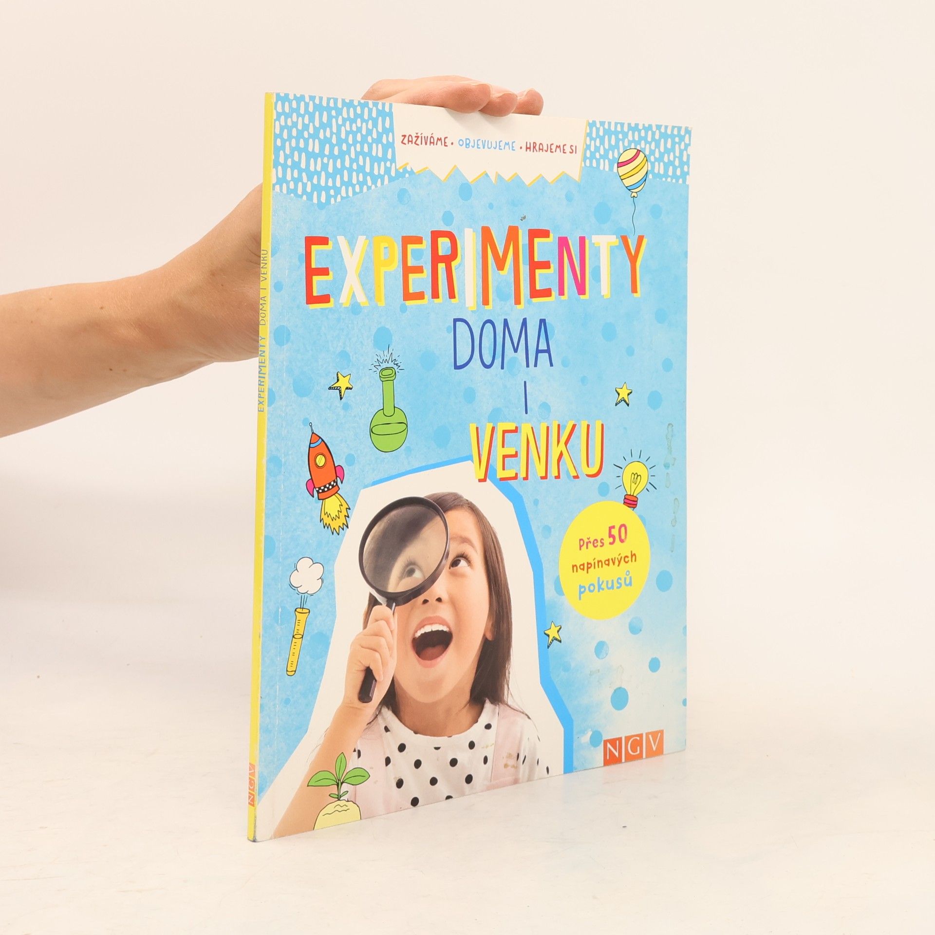 Kolektiv autorů Experimenty doma i venku