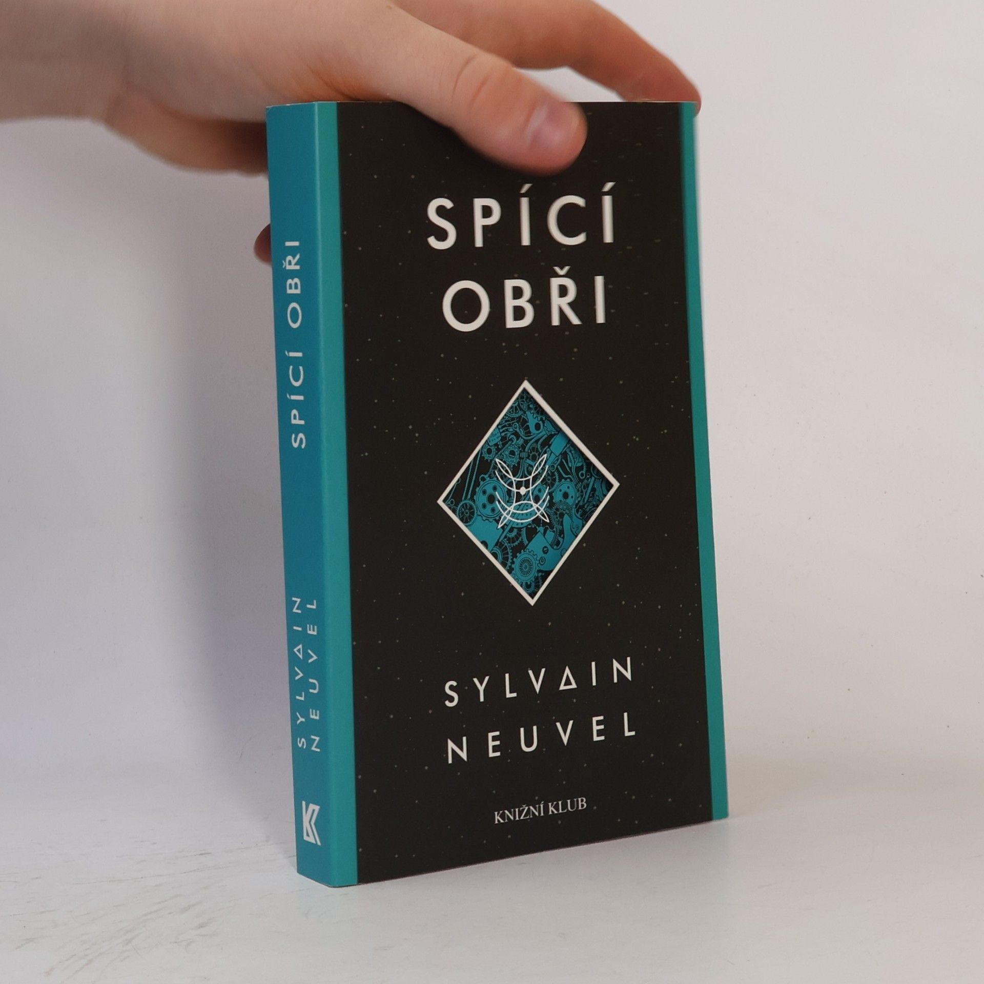 Sylvain Neuvel Spící obři