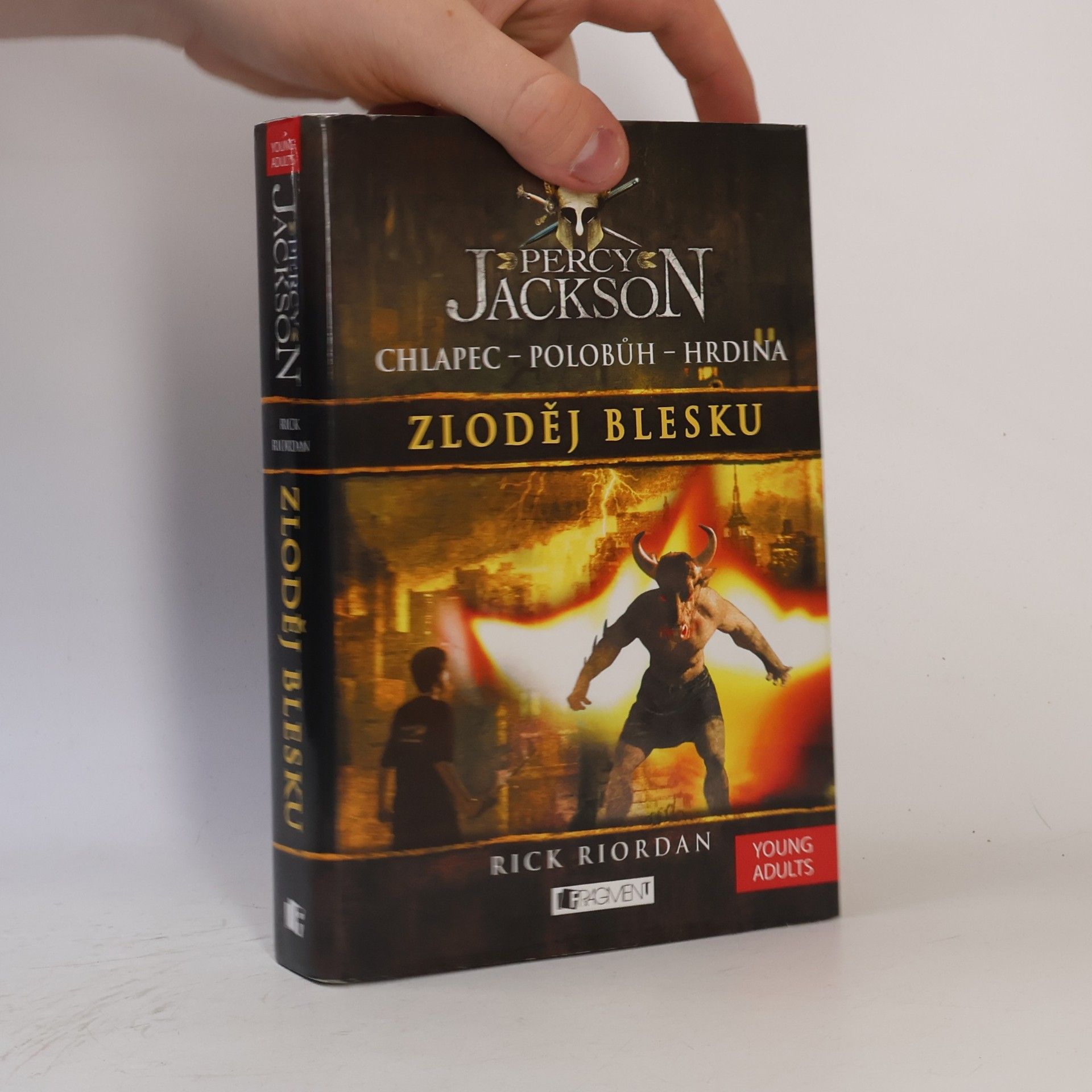 Rick Riordan Percy Jackson. Zloděj blesku