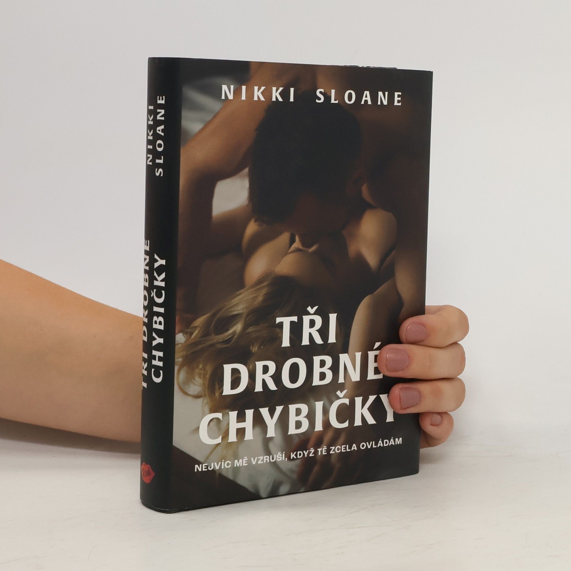 Nikki Sloane Tři drobné chybičky
