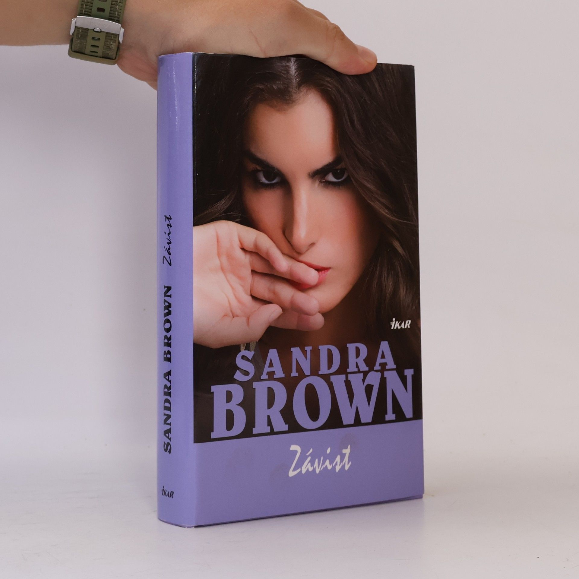Sandra Brown Závist