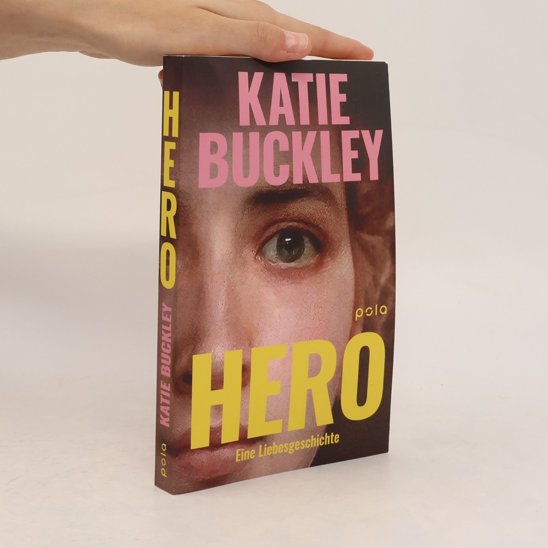 Katie Buckley Hero (Leseexemplar)