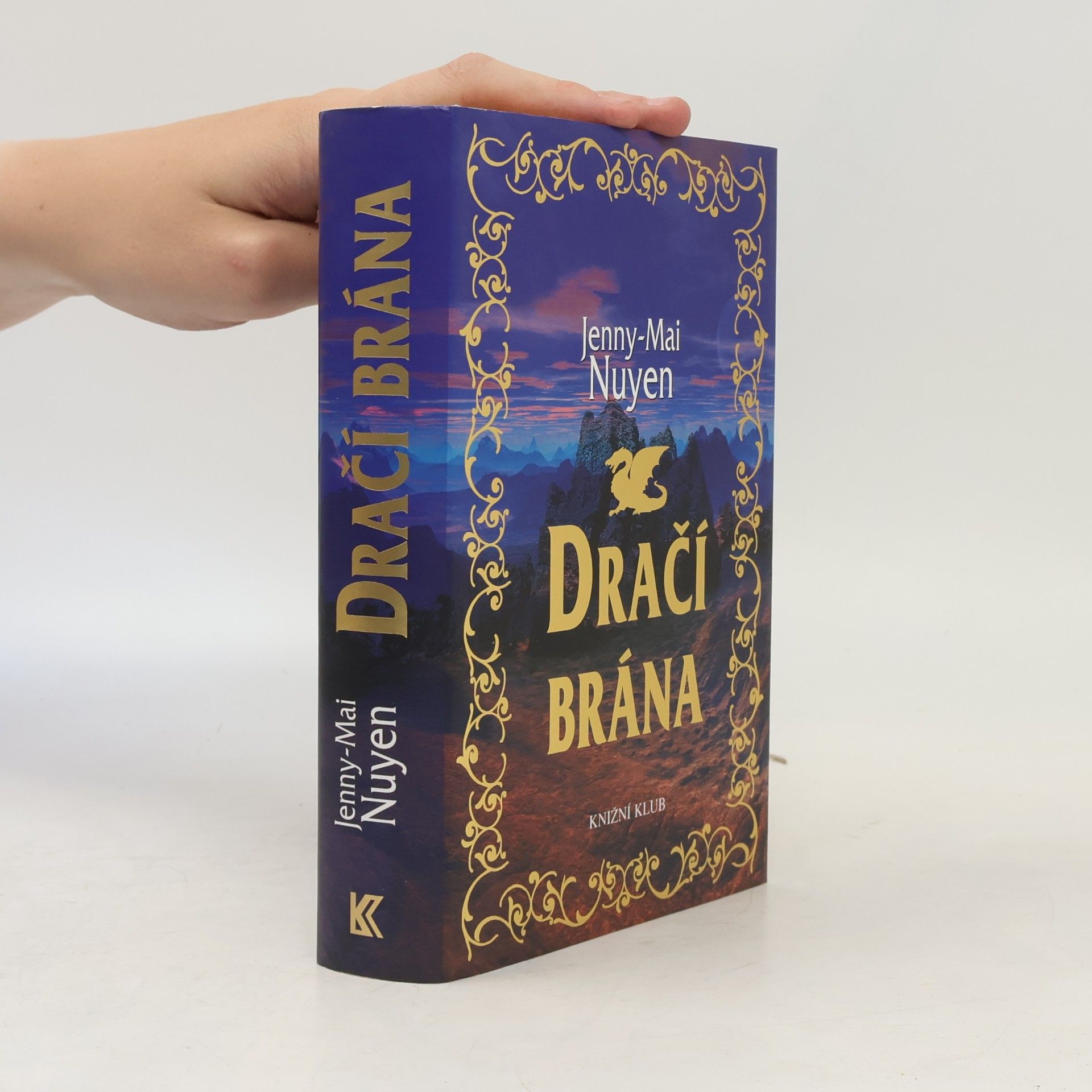 Jenny-Mai Nuyen Dračí brána