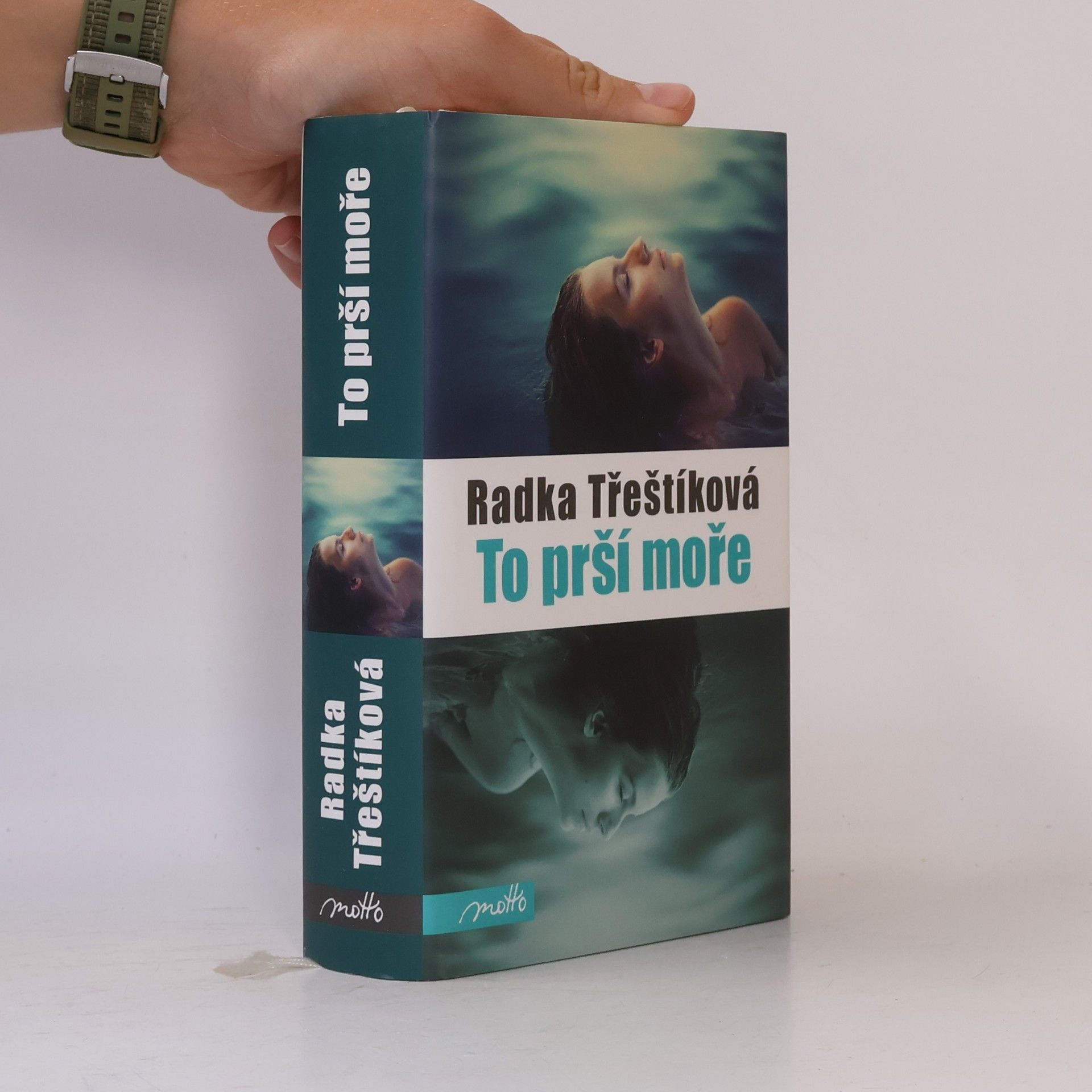 Radka Třeštíková To prší moře