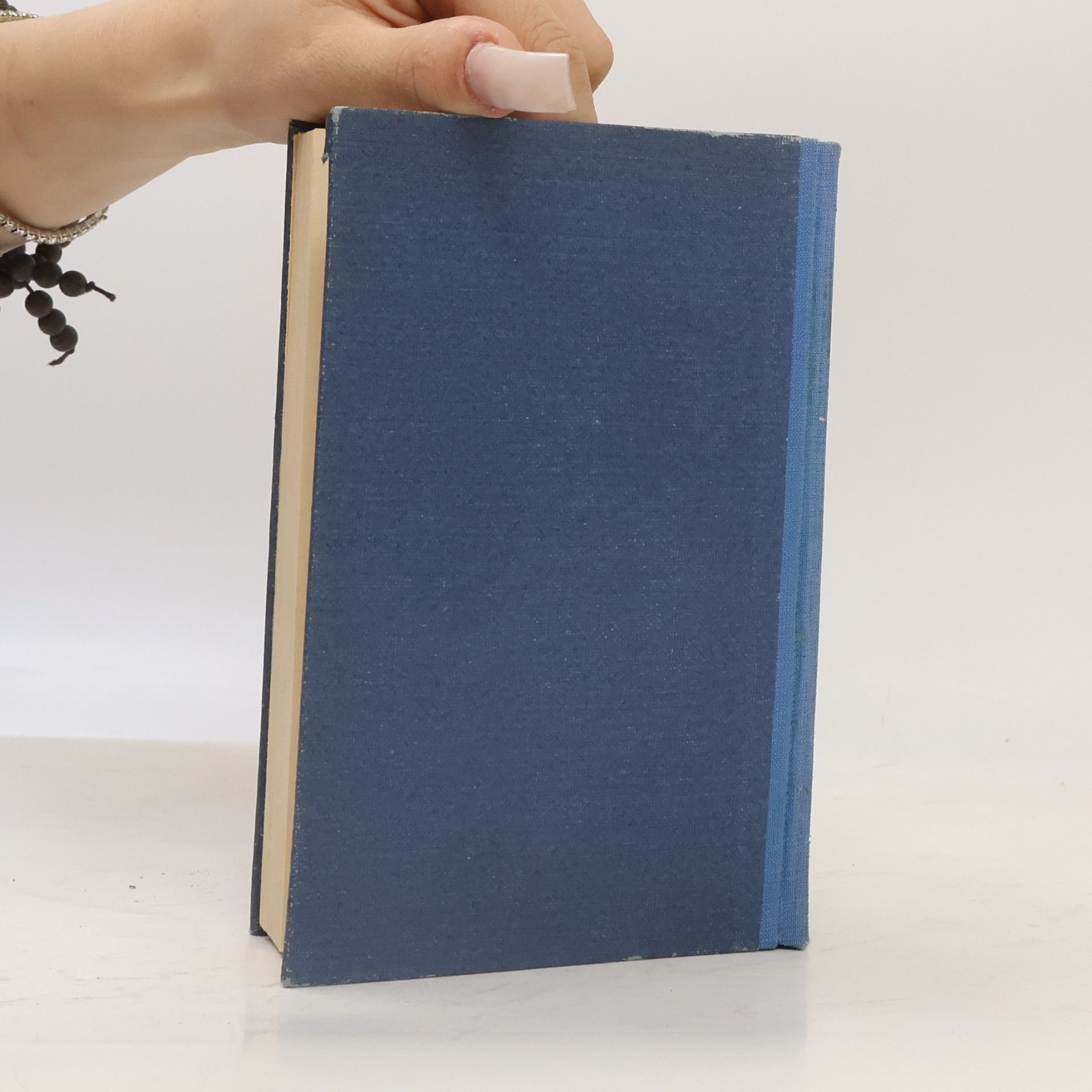 Anatole France Potulky knihami a minulostí