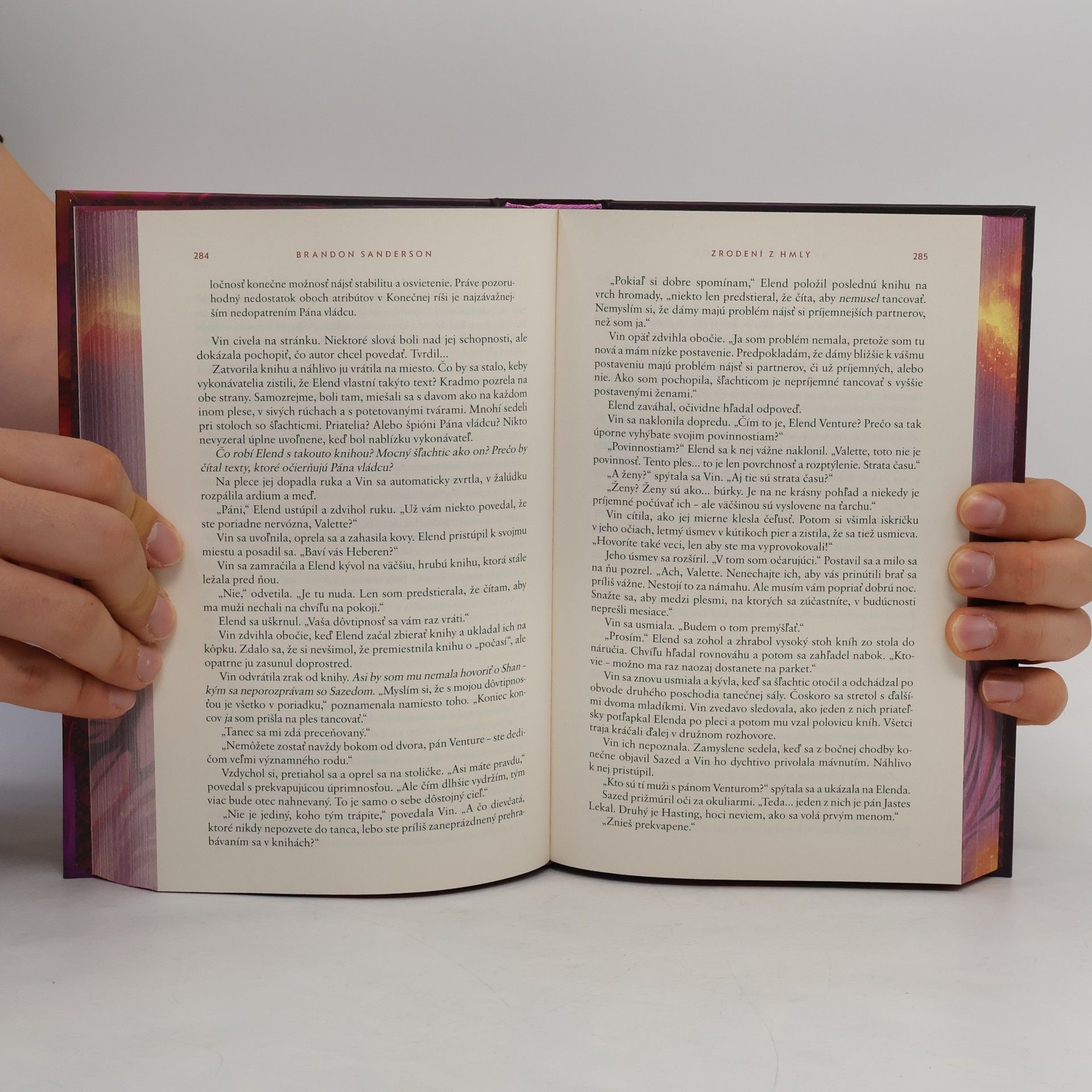 Brandon Sanderson Mistborn: Zrodení z hmly