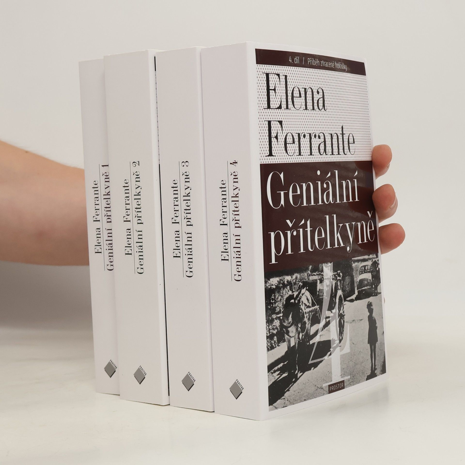 Elena Ferrante Geniální přítelkyně 1-4