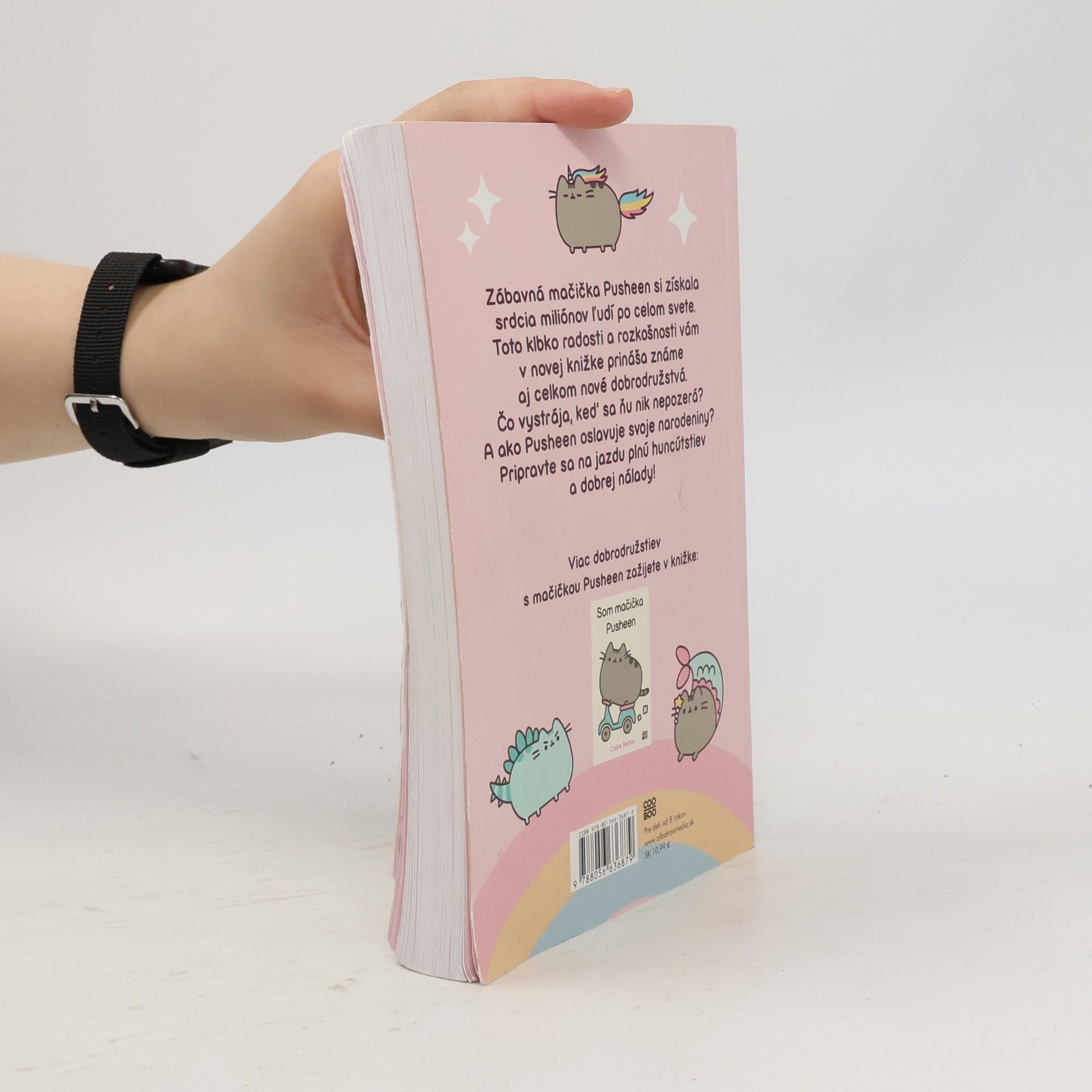 Claire Belton Dúhový život mačičky Pusheen