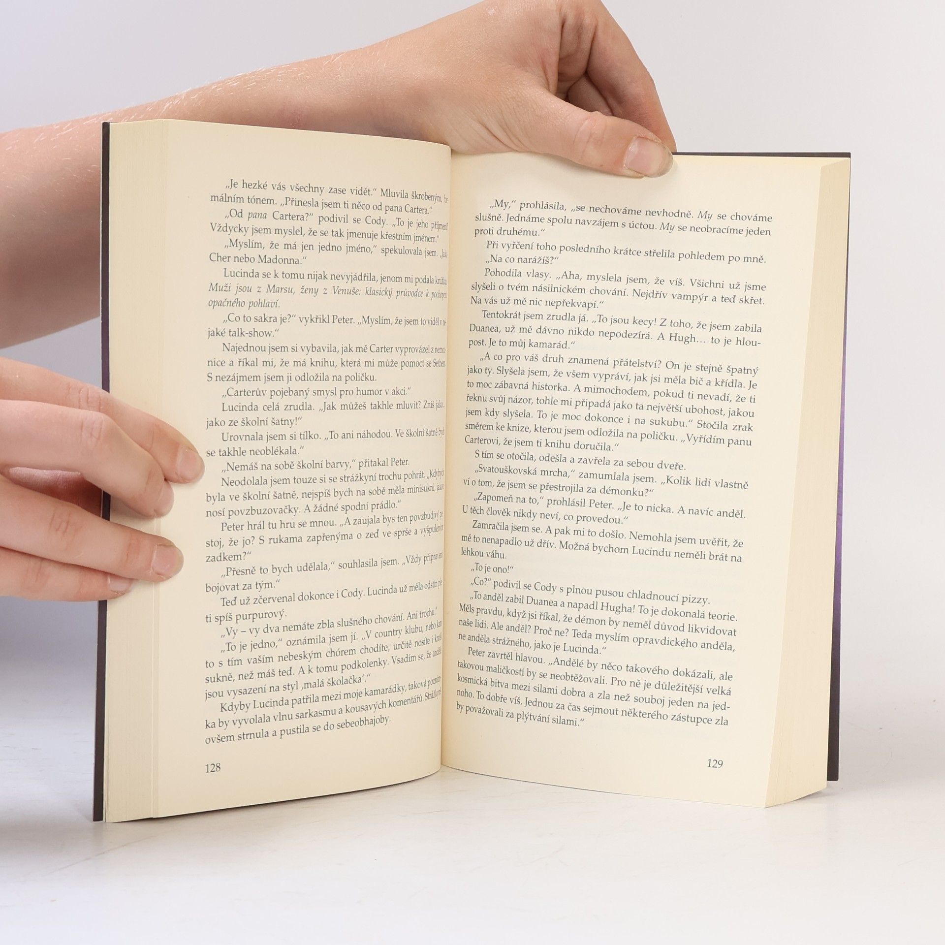 Richelle Mead Trápení. Sukuba. 1. díl