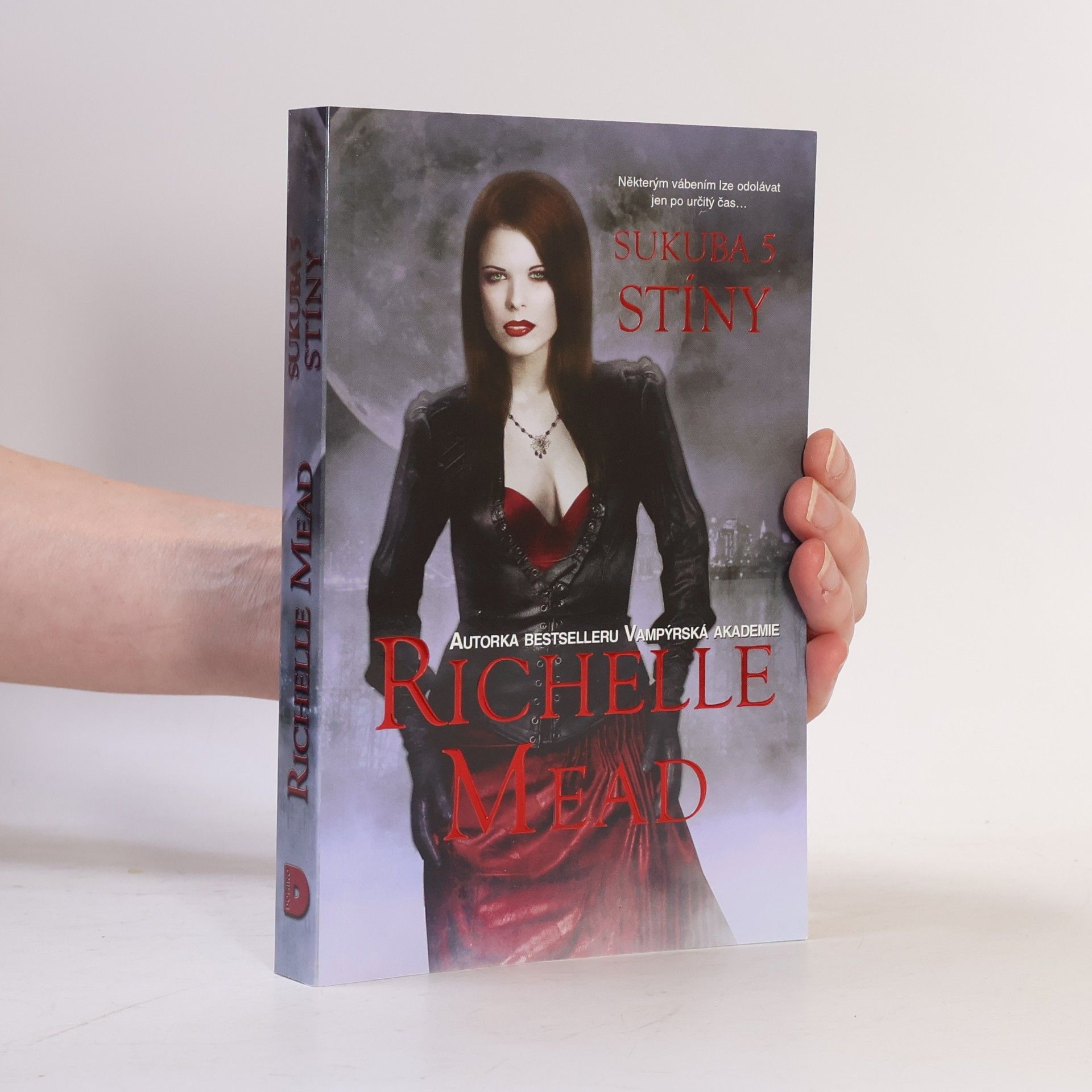 Richelle Mead Sukuba 5. Stíny