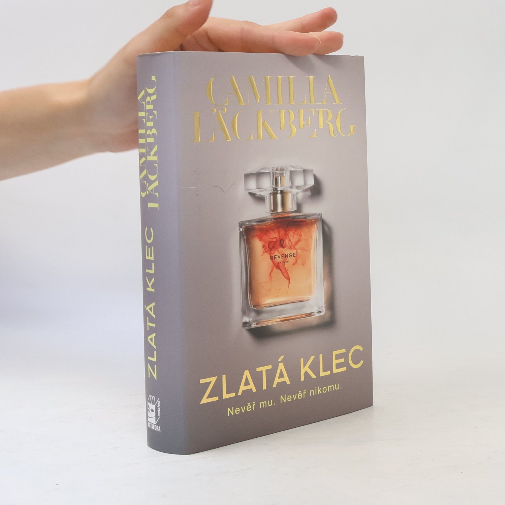 Camilla Läckberg Zlatá klec