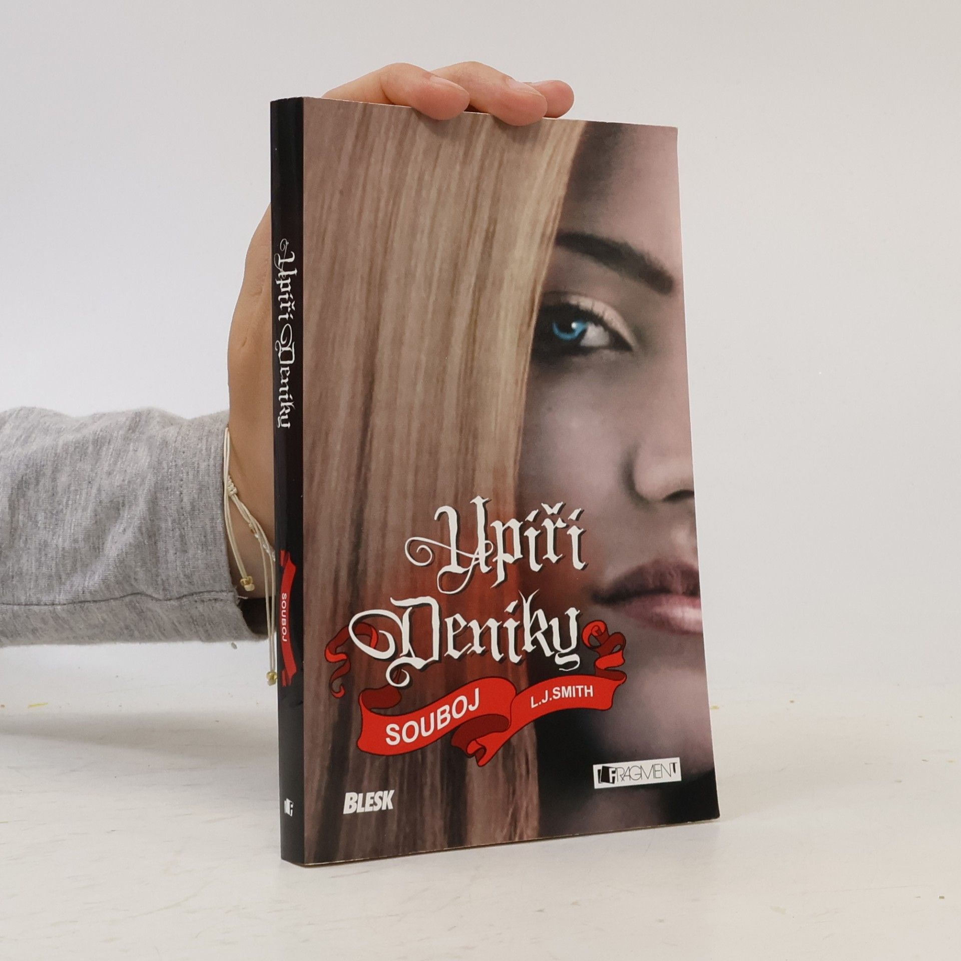 L. J. Smithová  Upíří deníky. Souboj