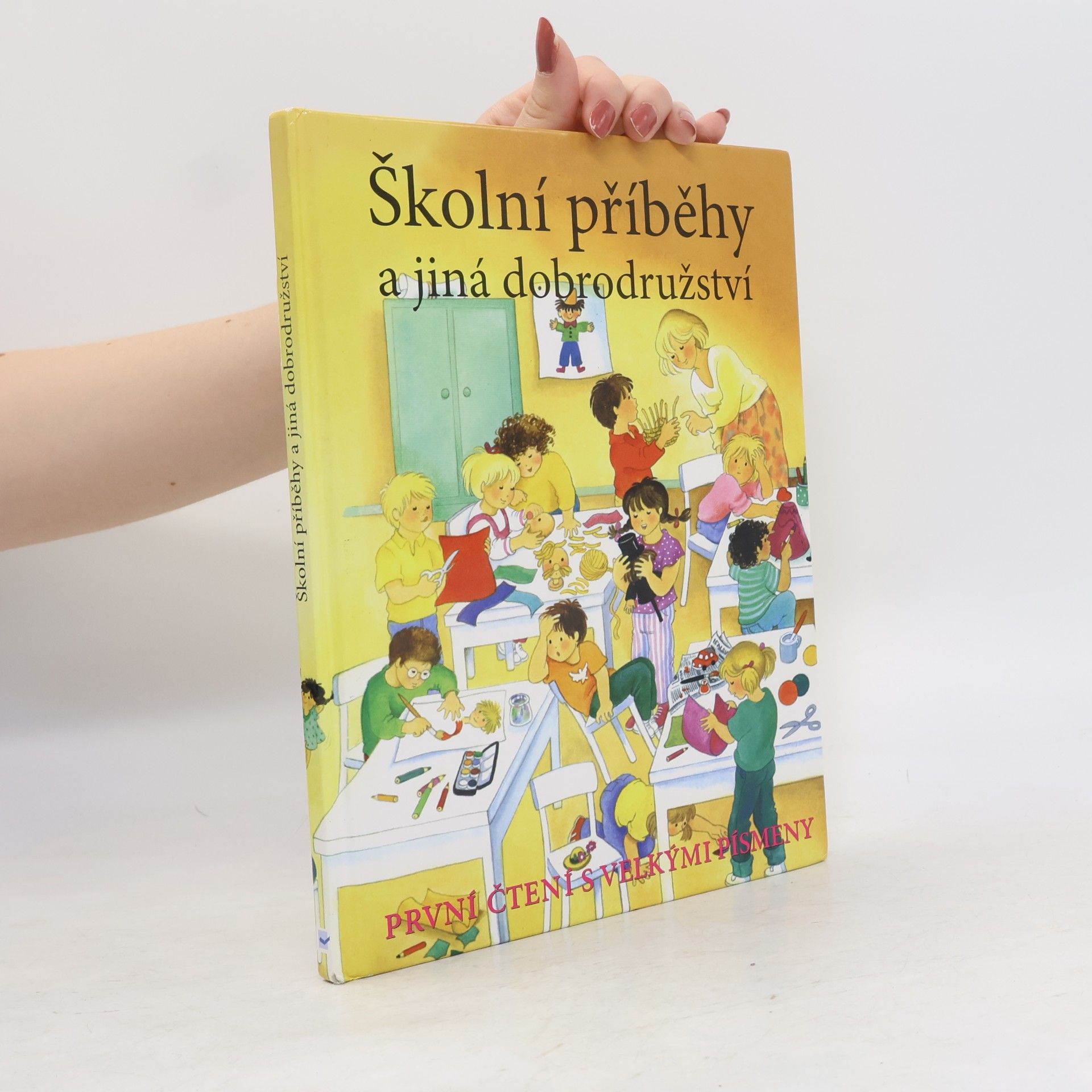 Valériane Macías Školní příběhy a jiná dobrodružství