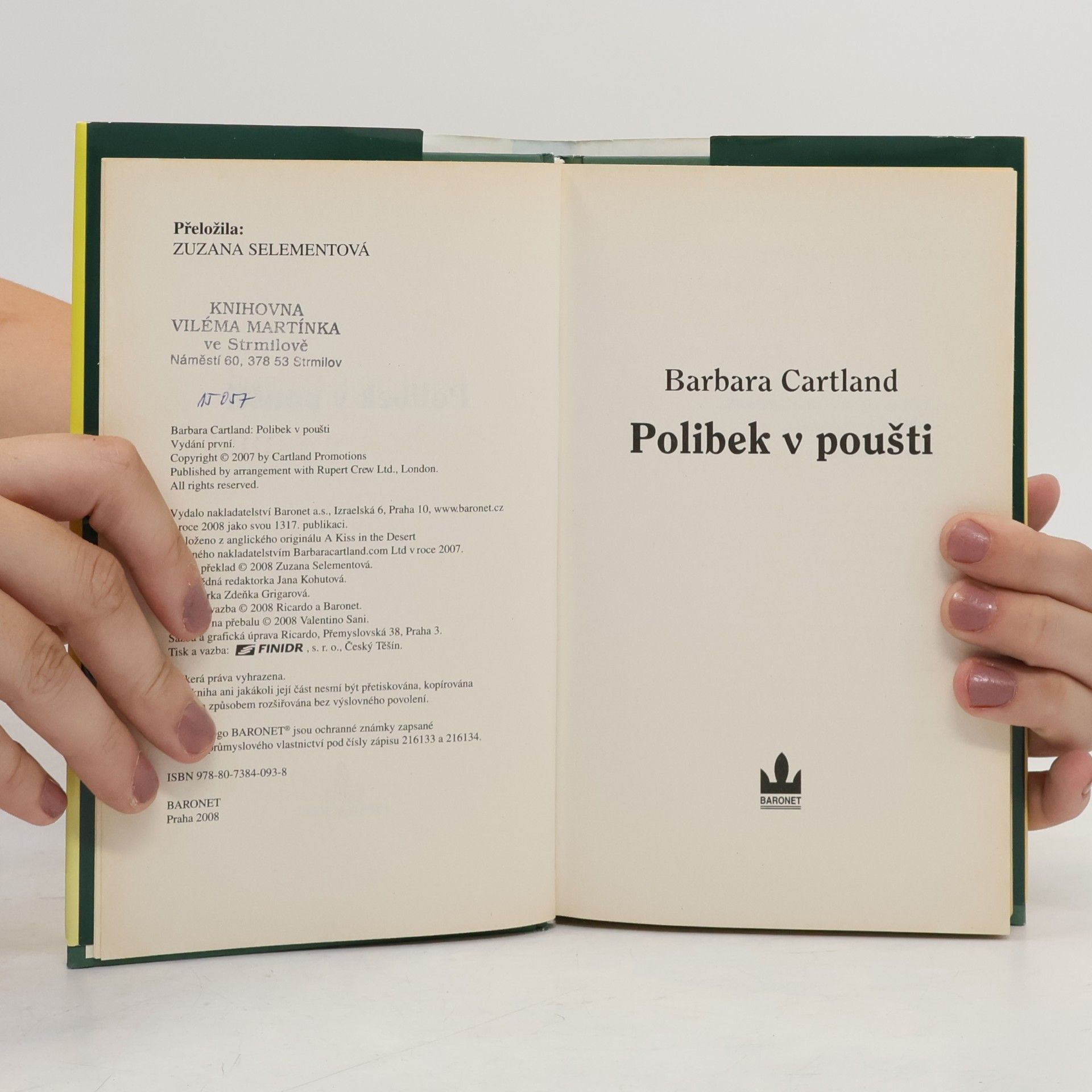 Barbara Cartland Polibek v poušti