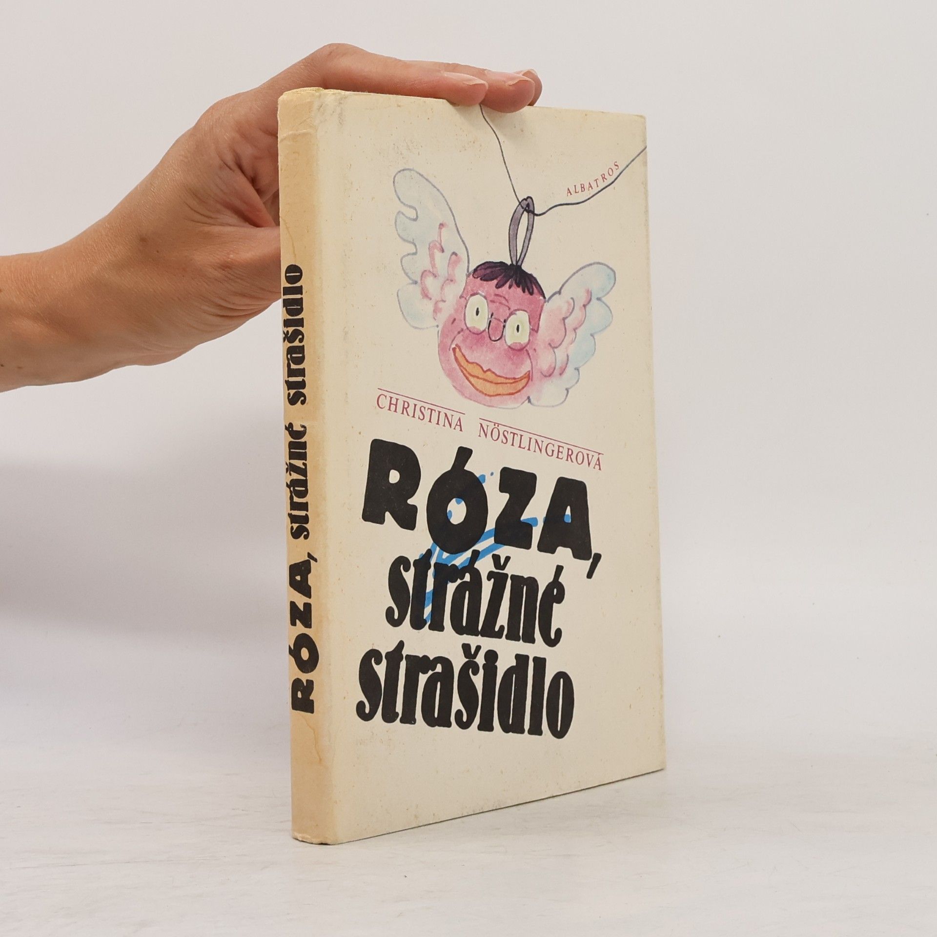 Christina Nöstlingerová Róza, strážné strašidlo